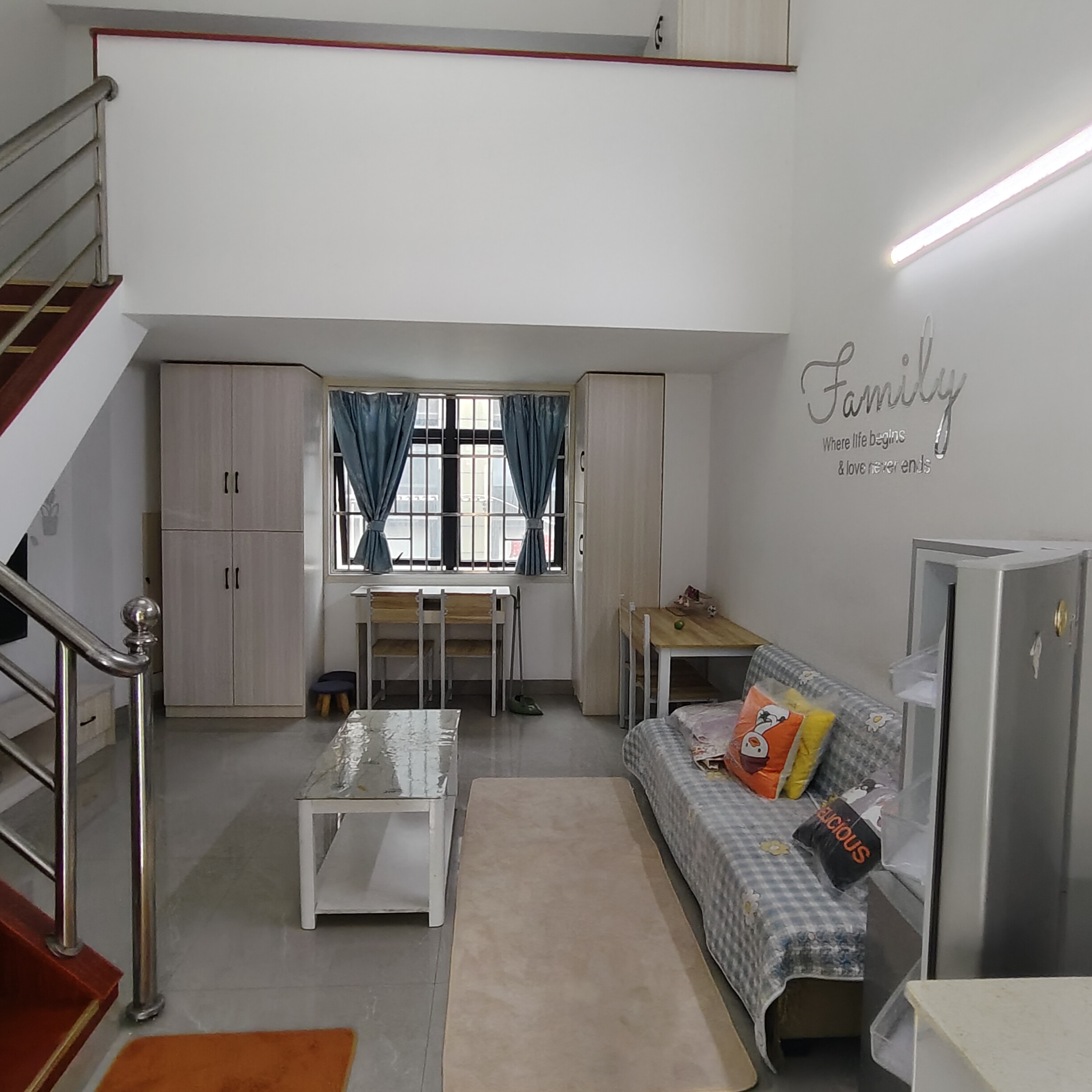 桃花缘 2室1厅1卫 1380.0元/月 桃花缘 2室1厅1卫 1380.0元/月室内图