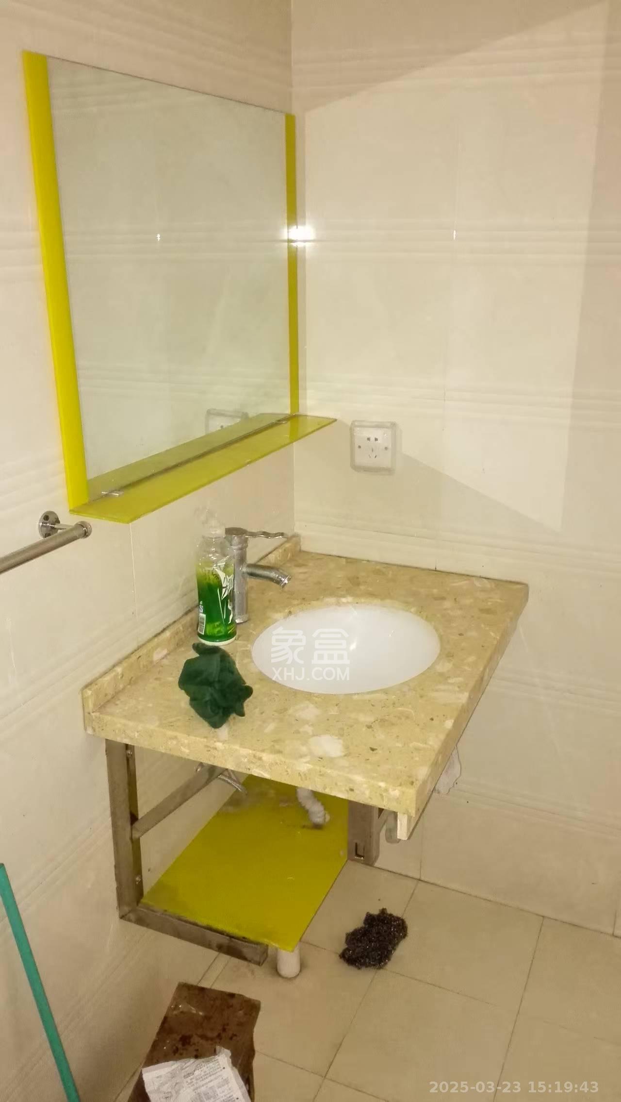 君庭金福苑 2室2厅1卫 2700.0元/月 君庭金福苑 2室2厅1卫 2700.0元/月室内图