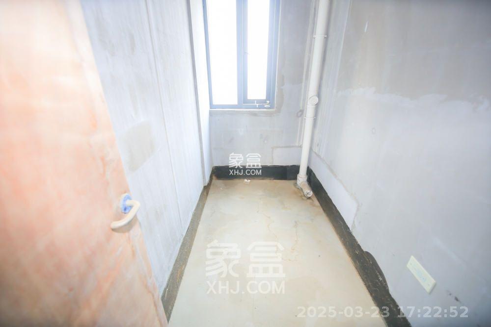 清溪川九号  4室2厅2卫   1800.00元/月室内图