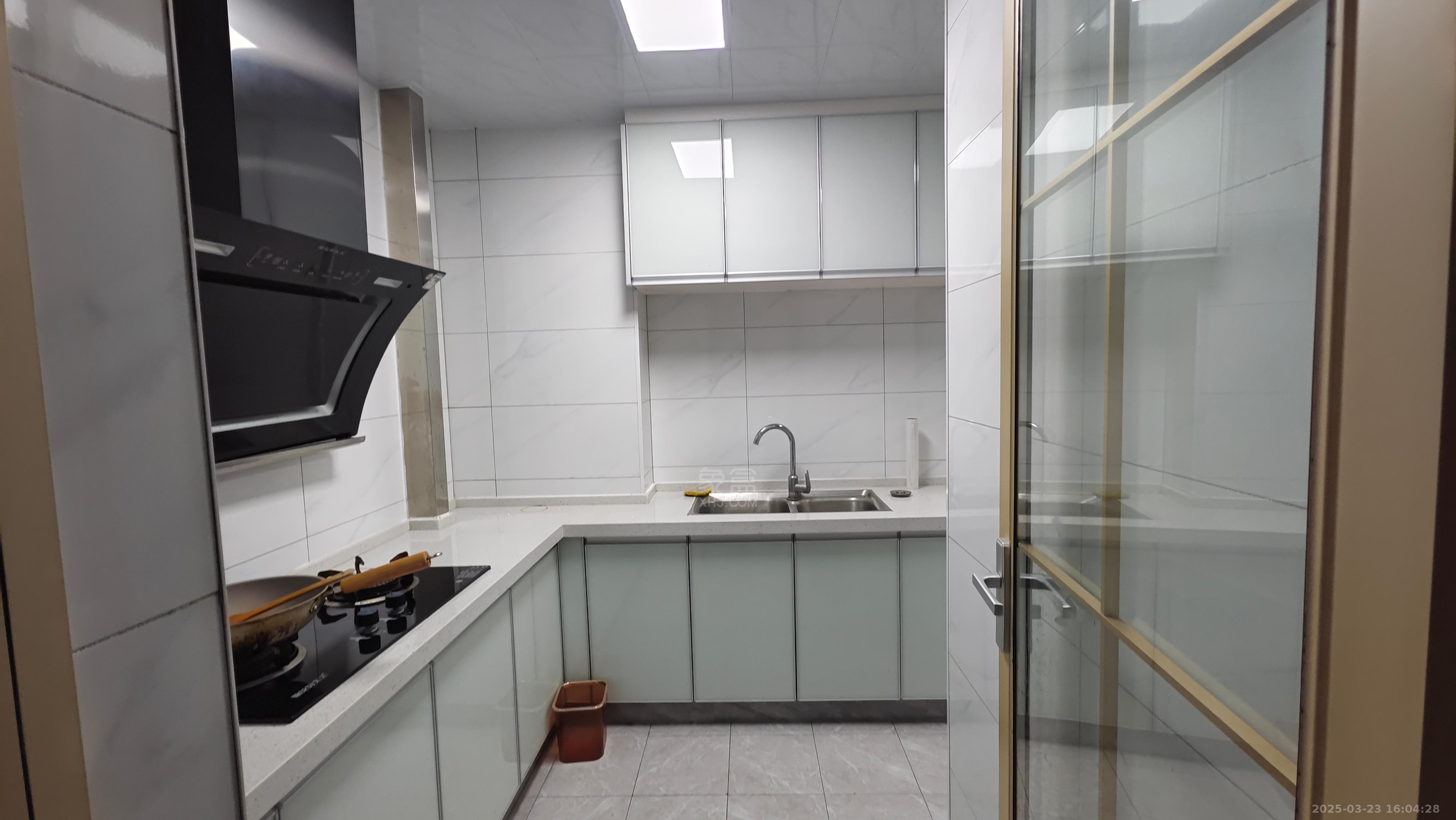 中欧昆仑首府 3室2厅2卫 2300.0元/月 中欧昆仑首府 3室2厅2卫 2300.0元/月室内图