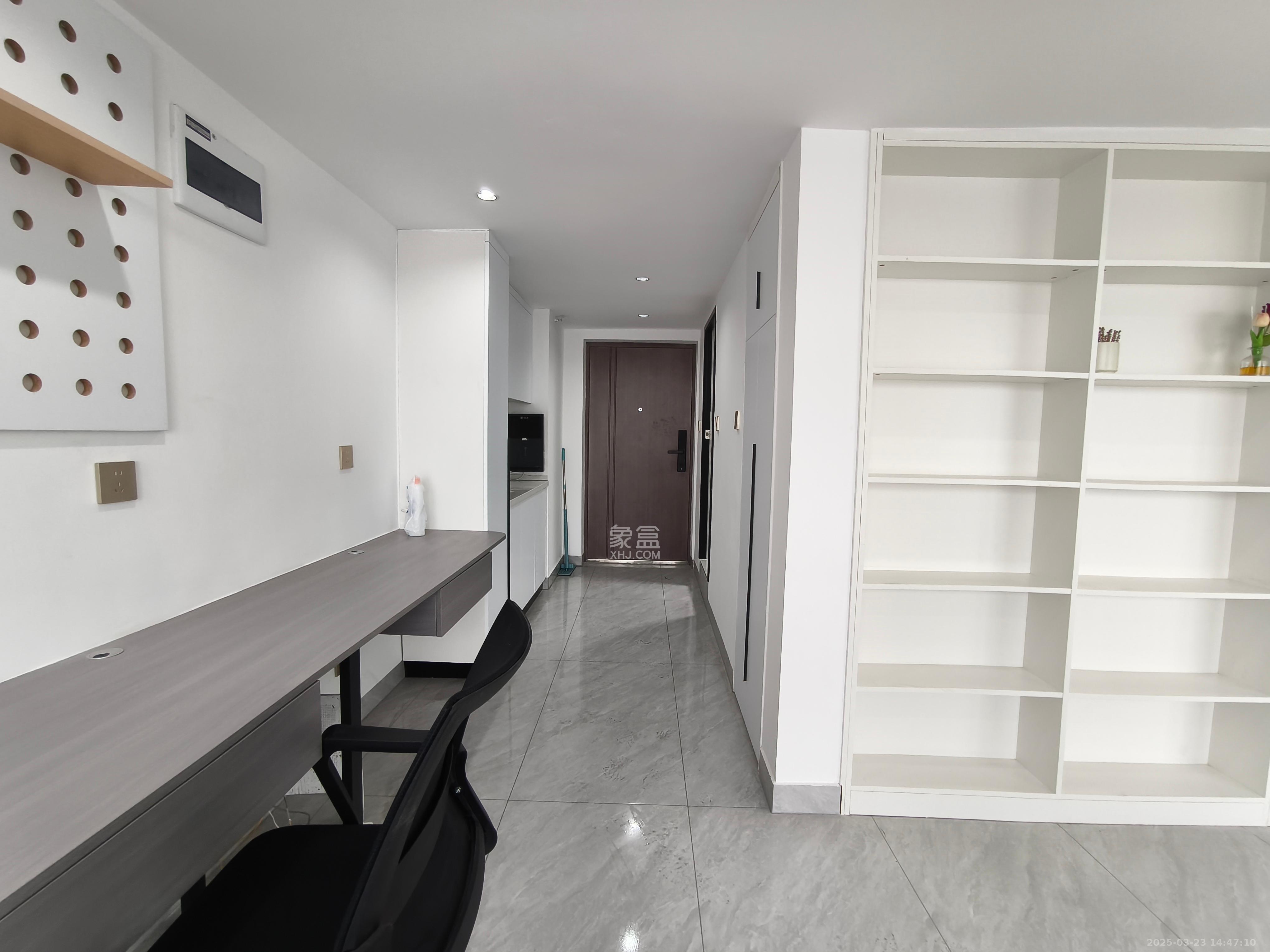 卓越中寰   39.76㎡      6500.0元/月室内图