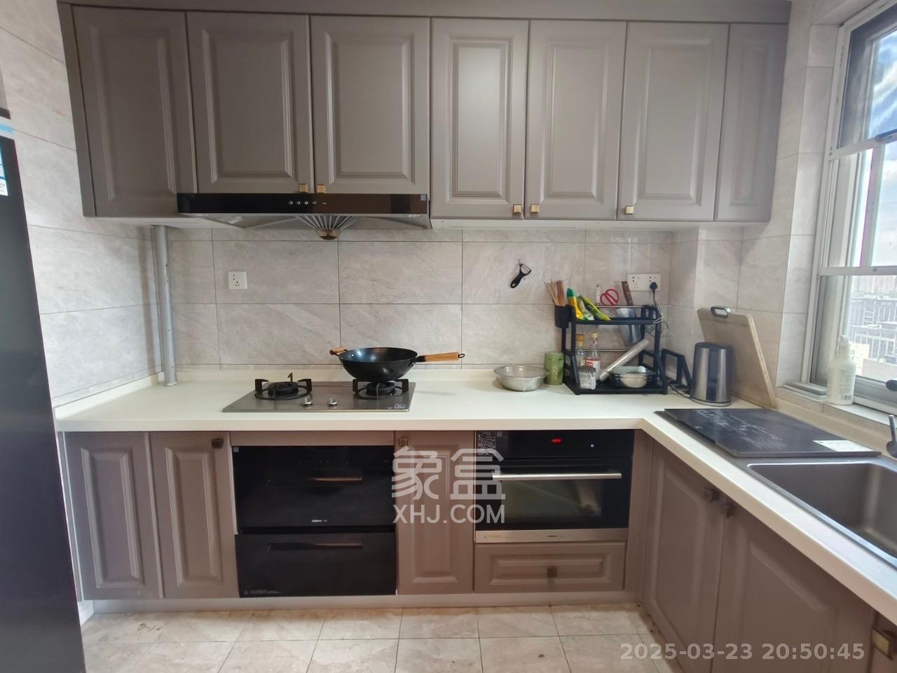 金地中交麓谷香颂(金地中交雅苑) 3室2厅2卫 3400.0元/月 金地中交麓谷香颂(金地中交雅苑) 3室2厅2卫 3400.0元/月室内图