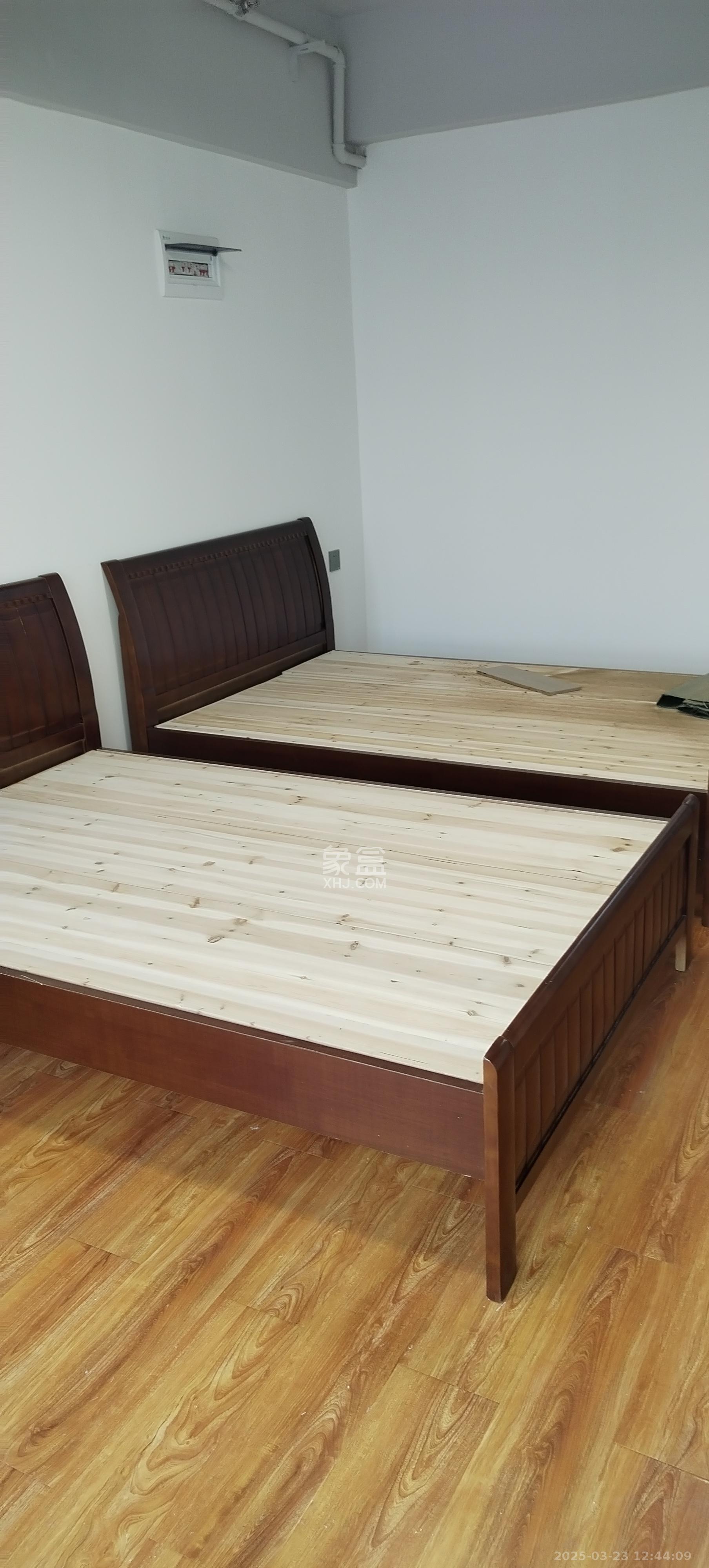 五峰国际 1室0厅1卫 1300.0元/月 五峰国际 1室0厅1卫 1300.0元/月室内图