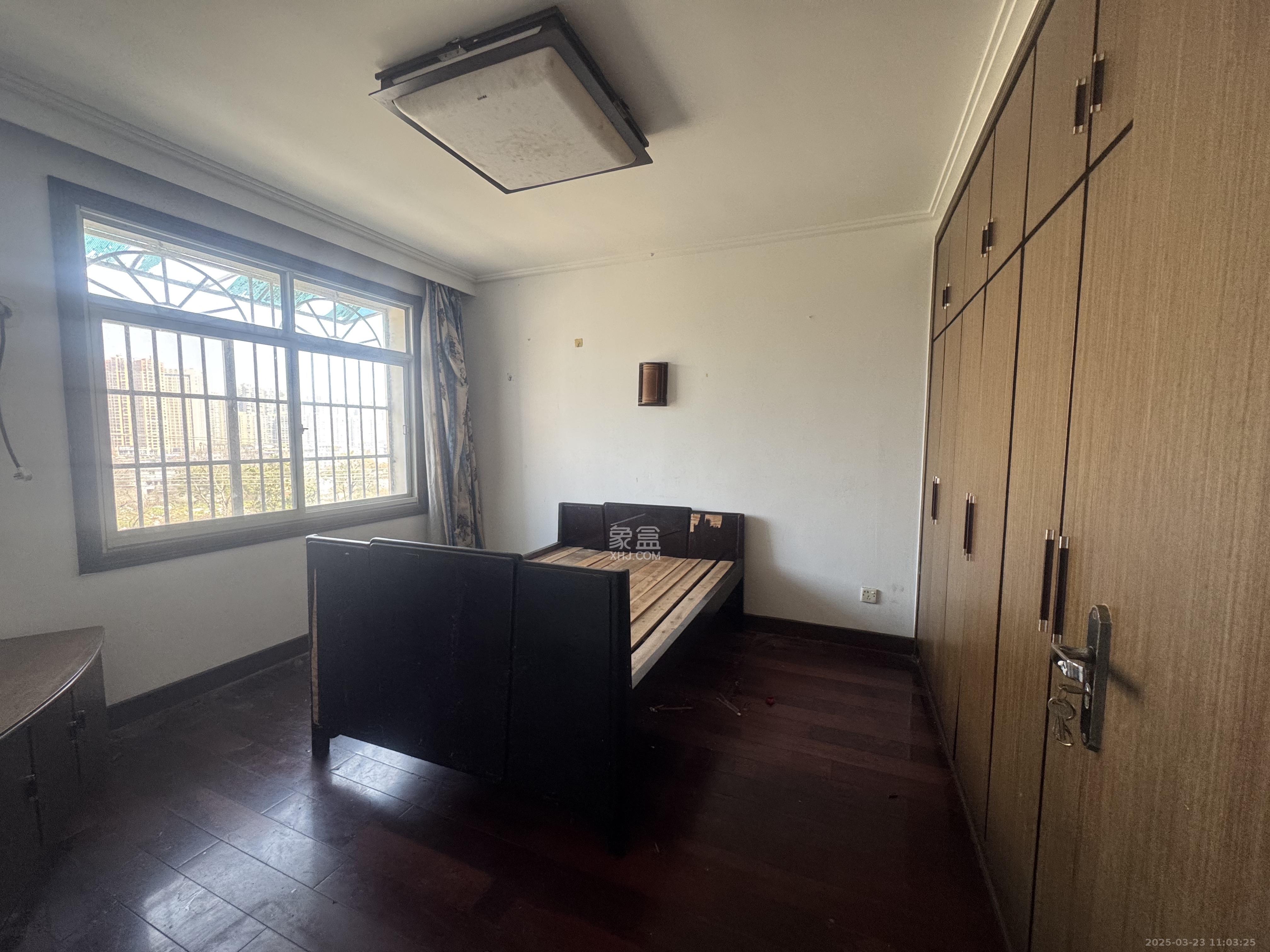 大吉小区 2室2厅1卫 1600.0元/月 大吉小区 2室2厅1卫 1600.0元/月室内图