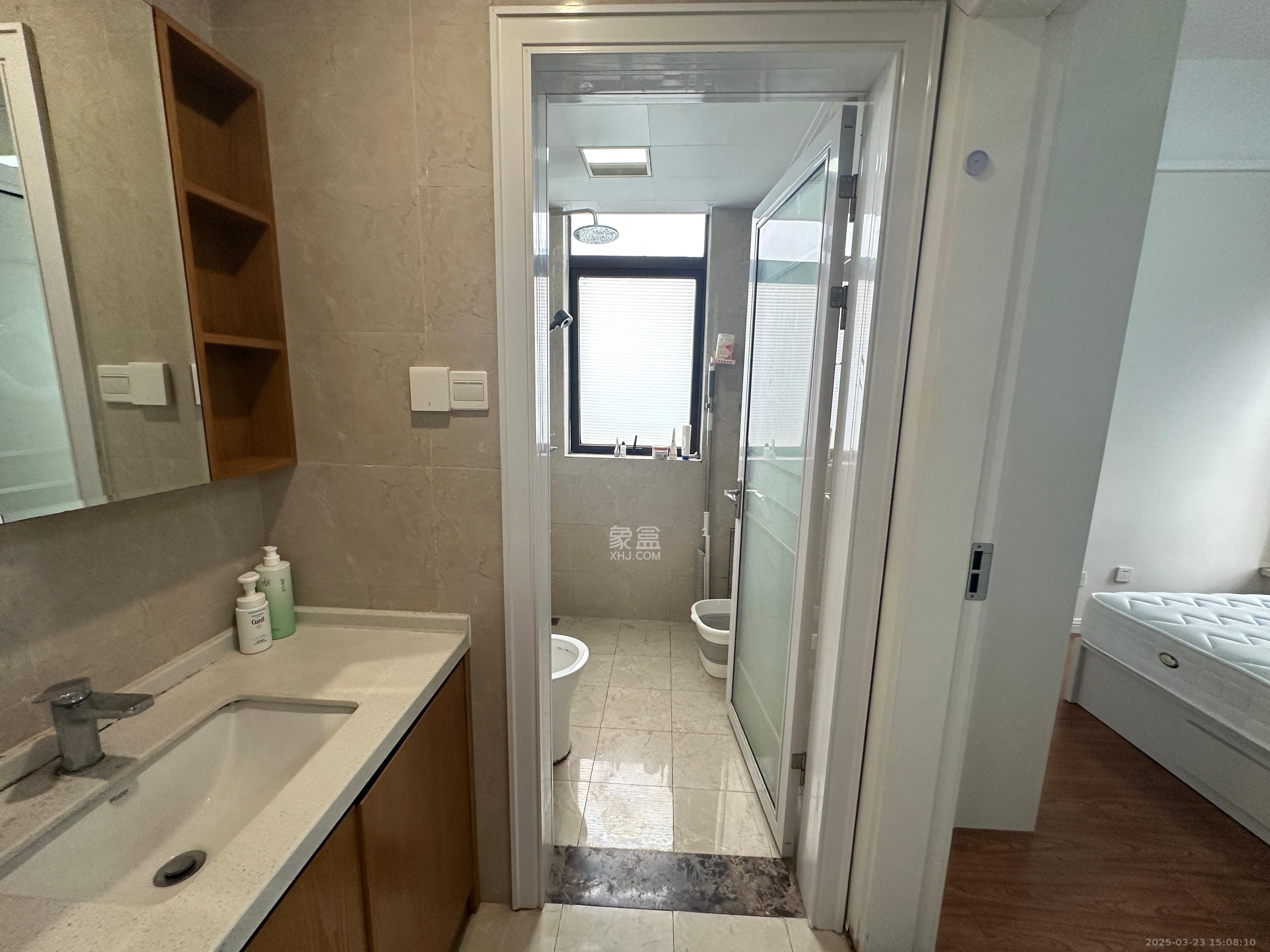 中建信和城 1室1厅1卫 2100.0元/月 中建信和城 1室1厅1卫 2100.0元/月室内图