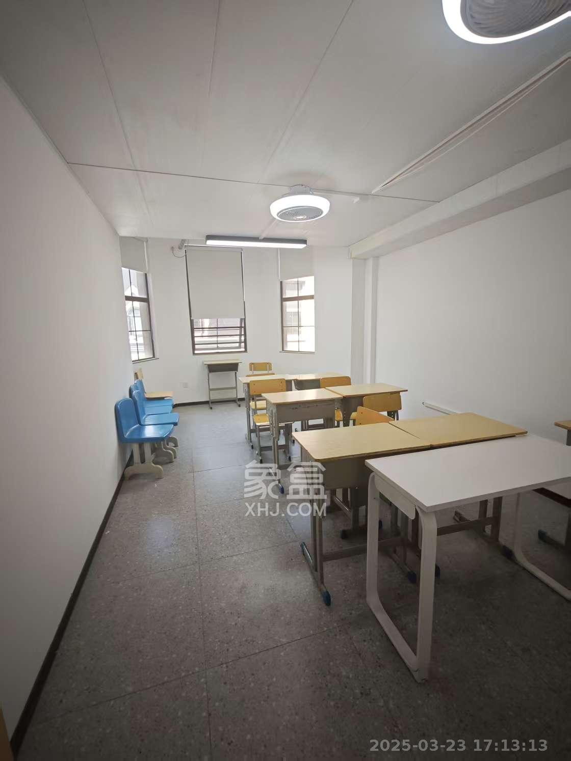 保利城（中航城国际社区、郡原美村）   85.76㎡      17000.0元/月室内图