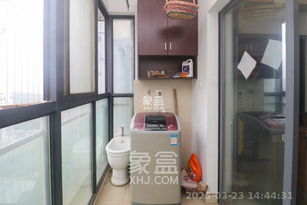 美林银谷  4室2厅2卫    4000.0元/月 美林银谷  4室2厅2卫    4000.0元/月室内图