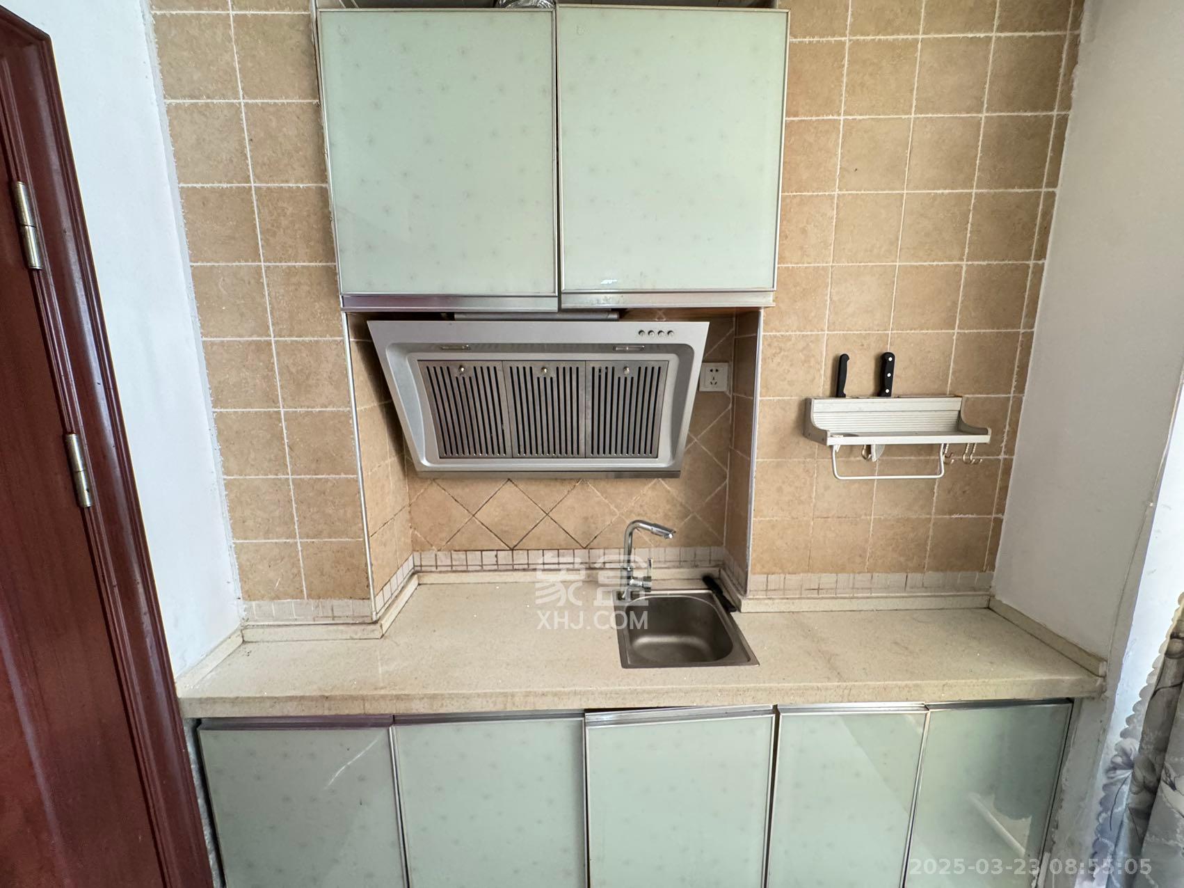 月亮湾草莓街区一、二期 1室1厅1卫 1200.0元/月 月亮湾草莓街区一、二期 1室1厅1卫 1200.0元/月室内图