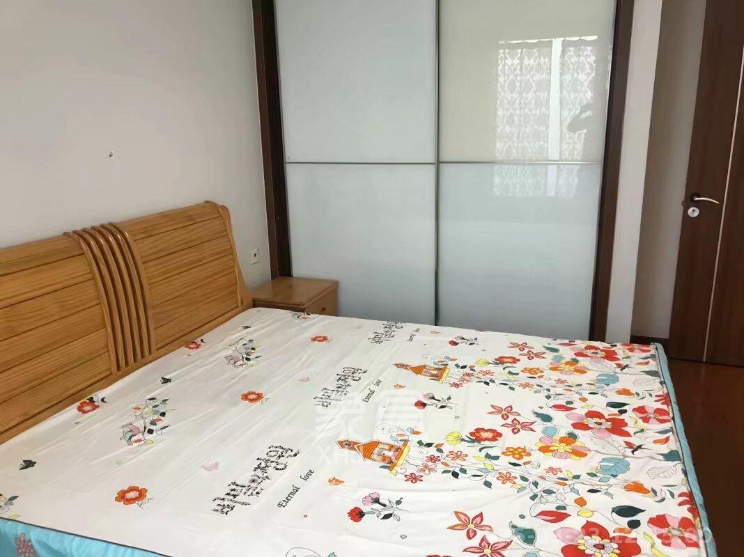 万科金域华府二期  2室1厅1卫   2200.00元/月室内图