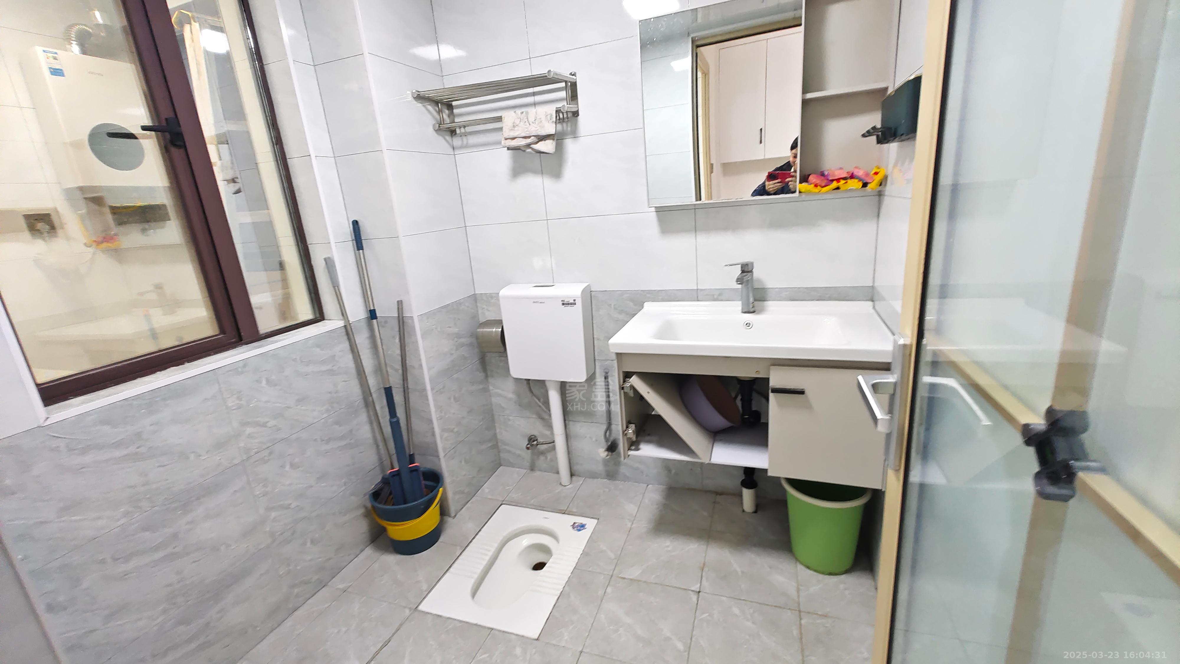 中欧昆仑首府 3室2厅2卫 2300.0元/月 中欧昆仑首府 3室2厅2卫 2300.0元/月室内图