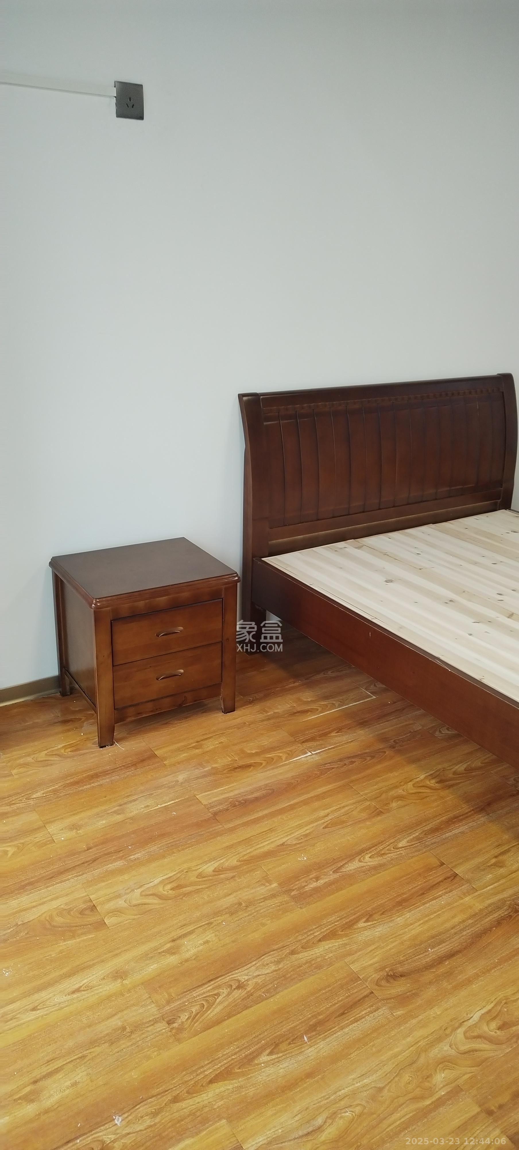 五峰国际 1室0厅1卫 1300.0元/月 五峰国际 1室0厅1卫 1300.0元/月室内图