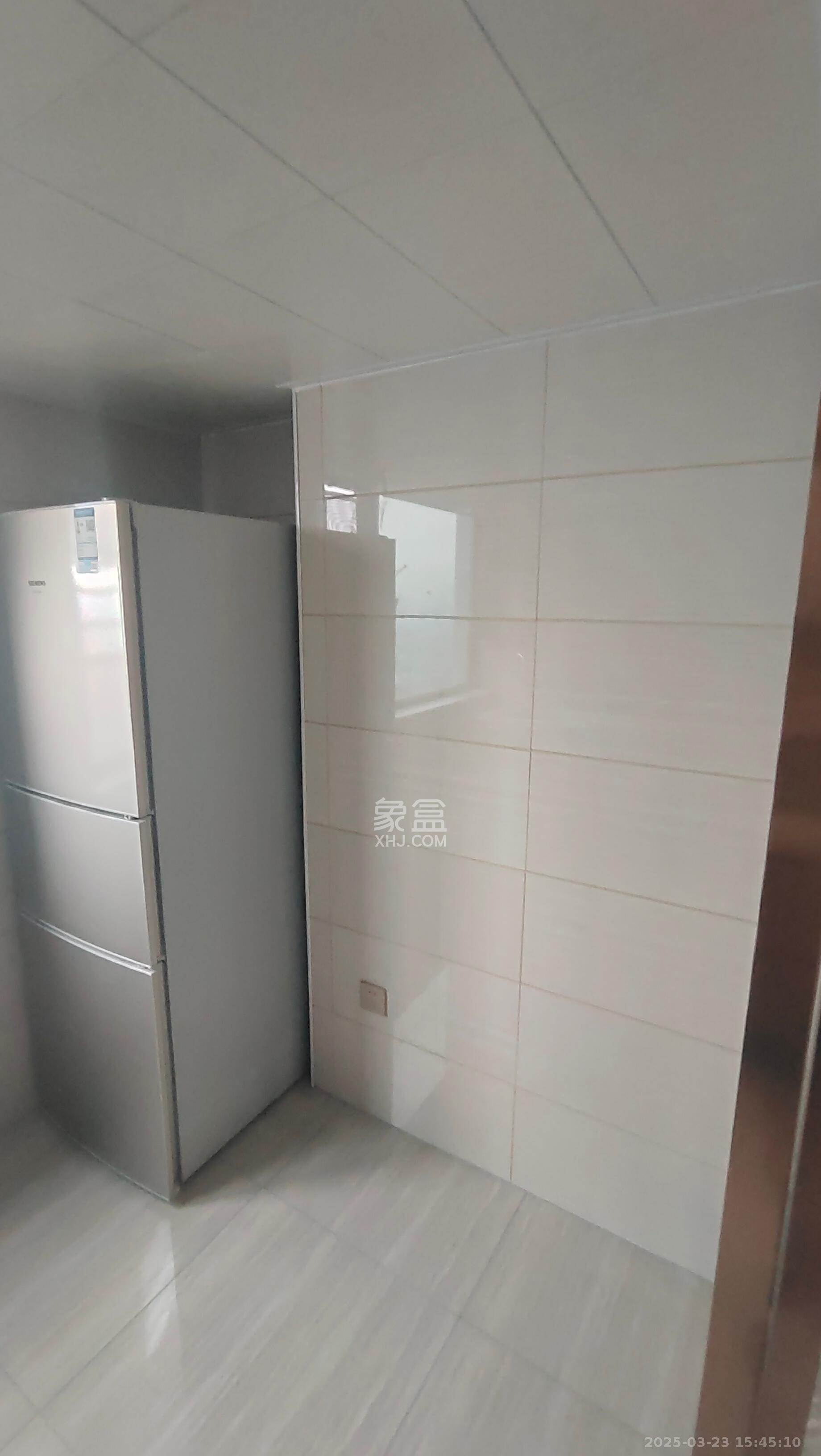 富兴时代御城 1室1厅1卫 3500.0元/月 富兴时代御城 1室1厅1卫 3500.0元/月室内图