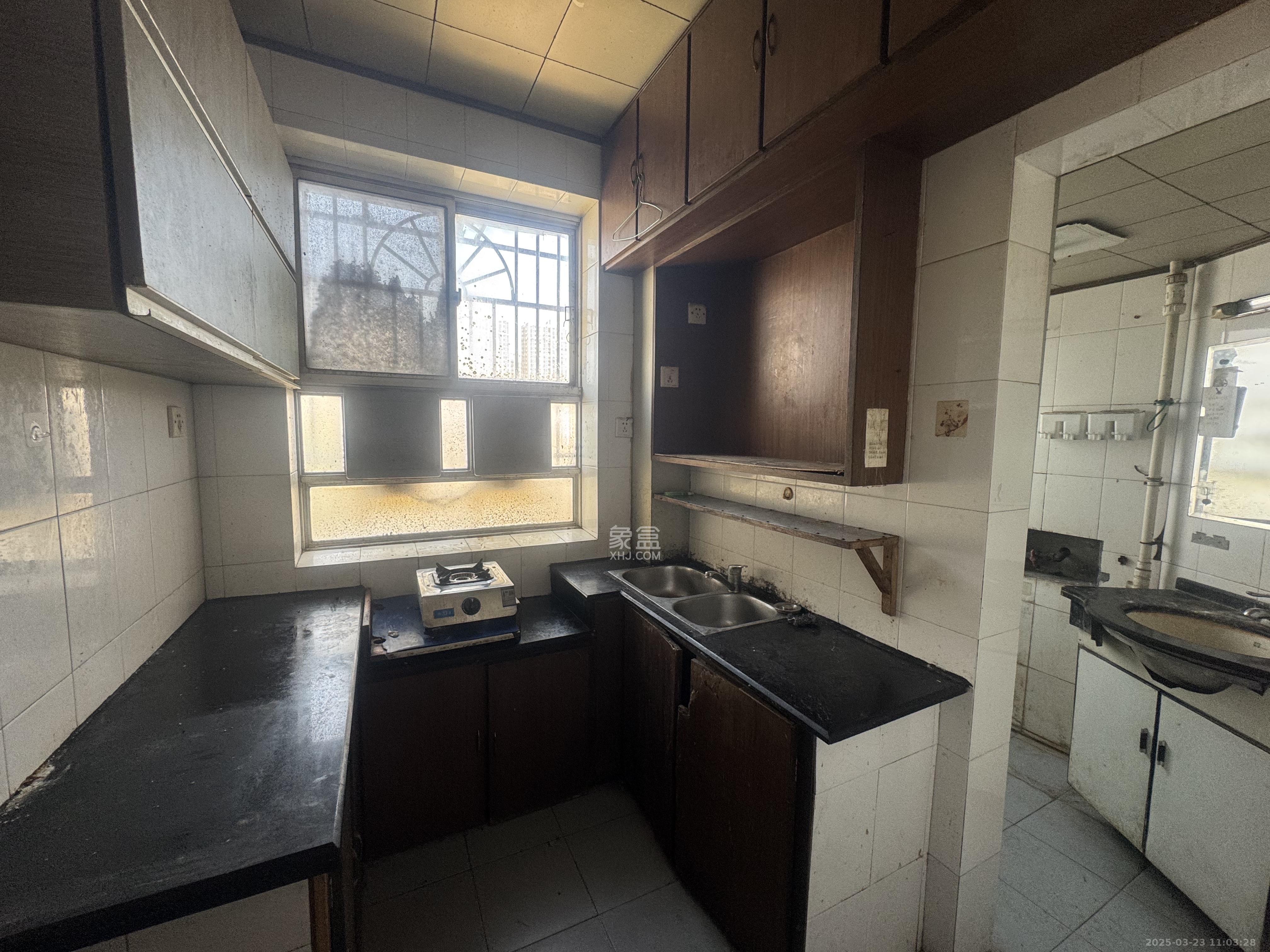 大吉小区 2室2厅1卫 1600.0元/月 大吉小区 2室2厅1卫 1600.0元/月室内图