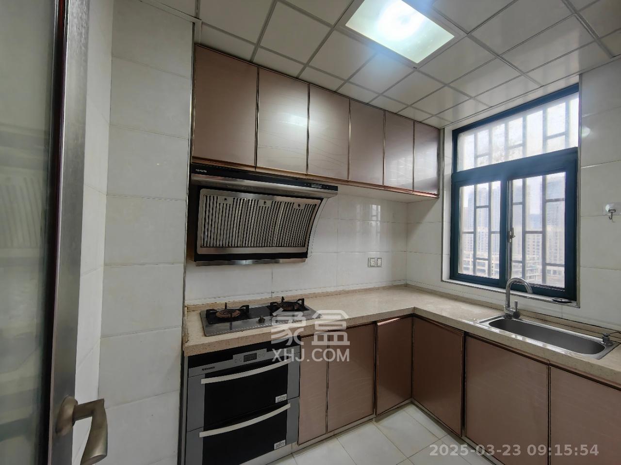 五矿尊城  3室2厅1卫    1800.0元/月 五矿尊城  3室2厅1卫    1800.0元/月室内图