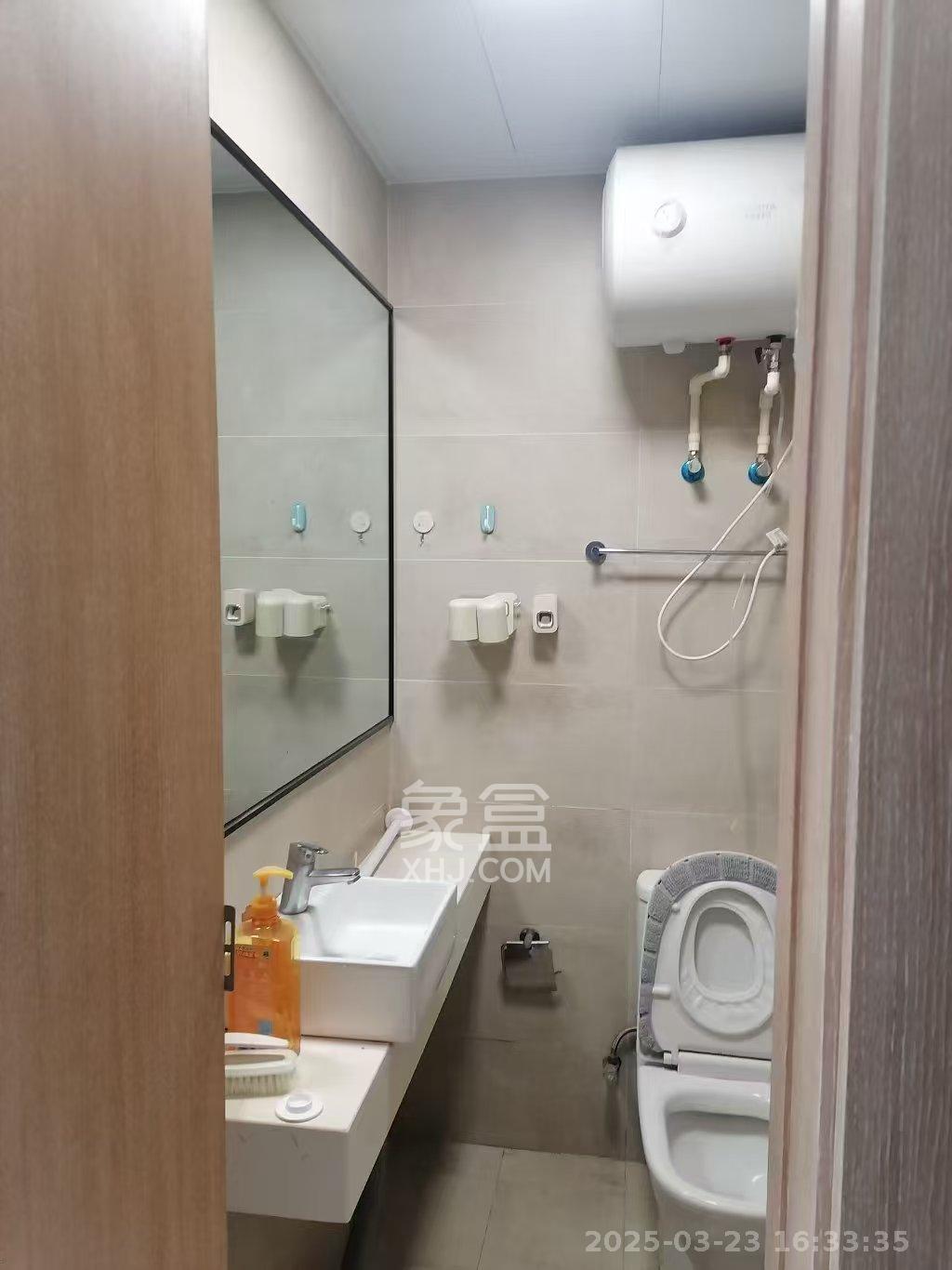 兰亭湾畔 1室1厅1卫 1100.0元/月 兰亭湾畔 1室1厅1卫 1100.0元/月室内图