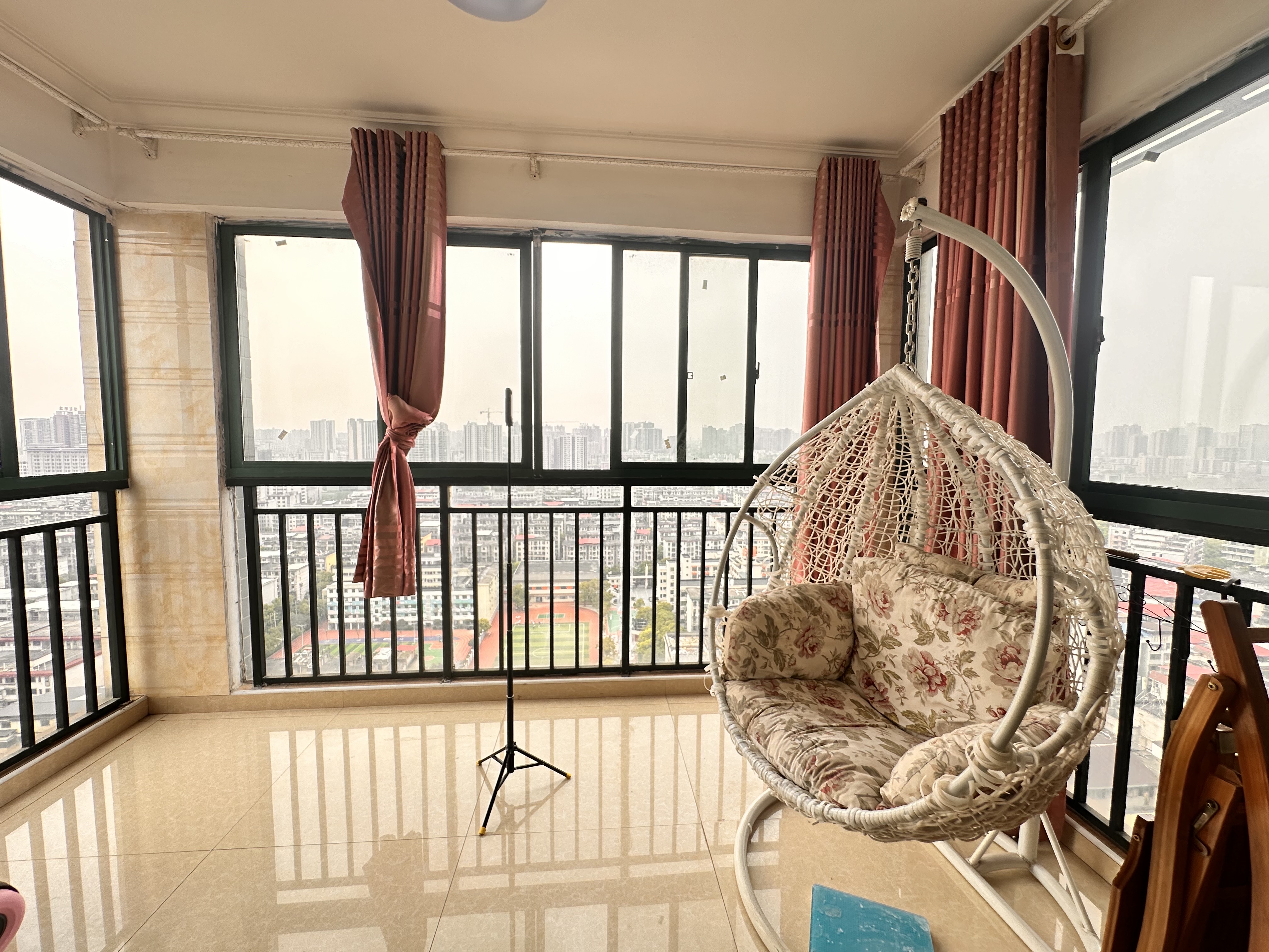 兰贵园 1室1厅1卫 1200.0元/月 兰贵园 1室1厅1卫 1200.0元/月室内图