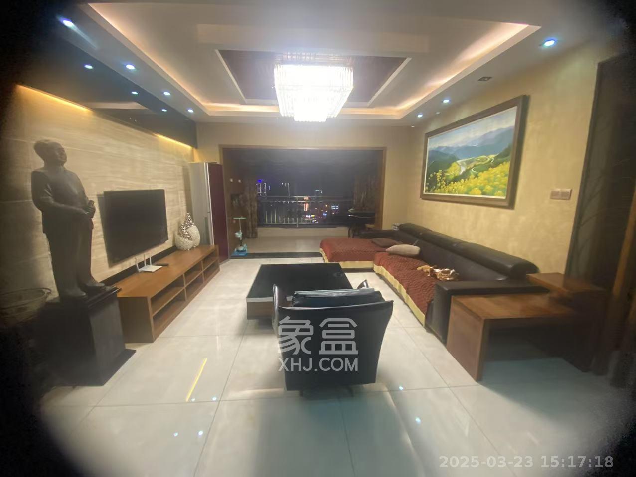 上海城小区 4室2厅2卫 3500.0元/月 上海城小区 4室2厅2卫 3500.0元/月室内图