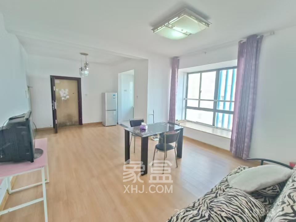 长大彩虹都  3室2厅1卫   2100.00元/月室内图