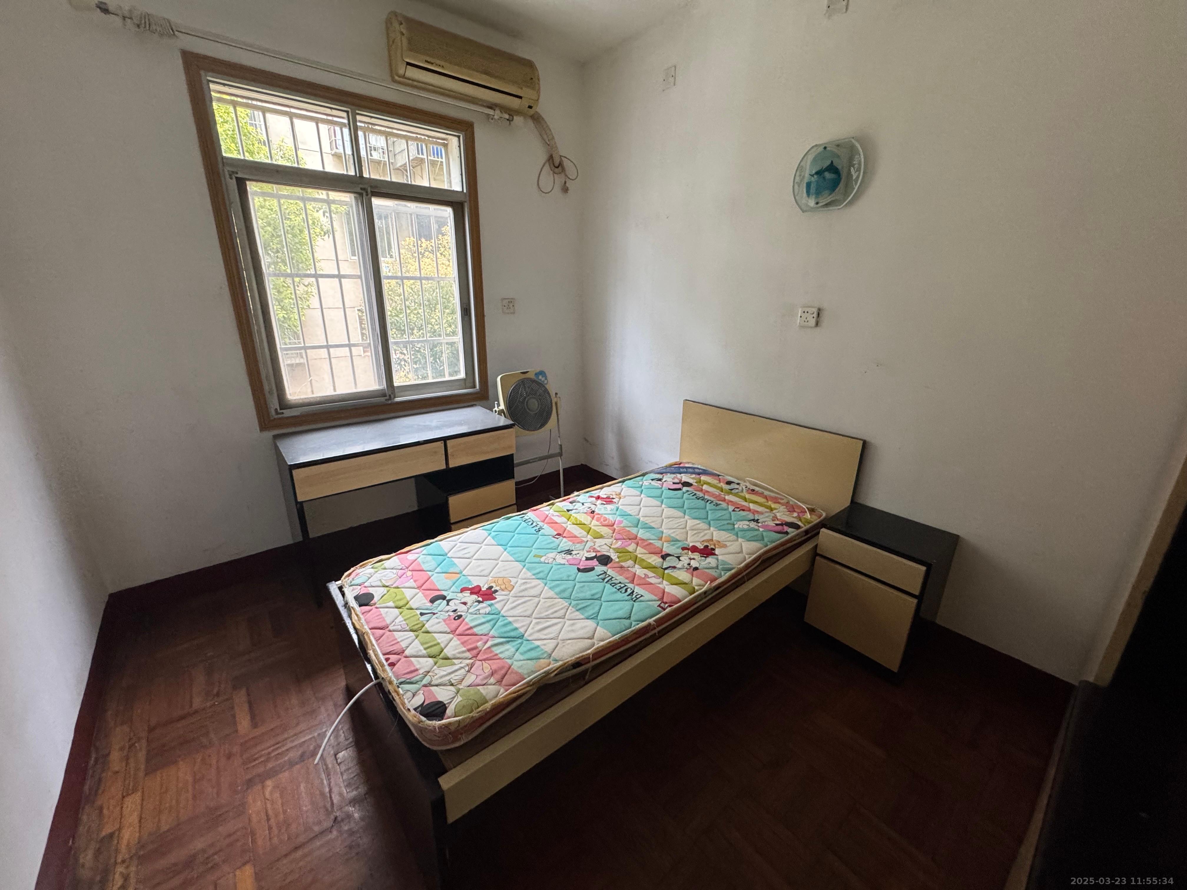 铸造厂宿舍  1室0厅0卫   1200.00元/月室内图