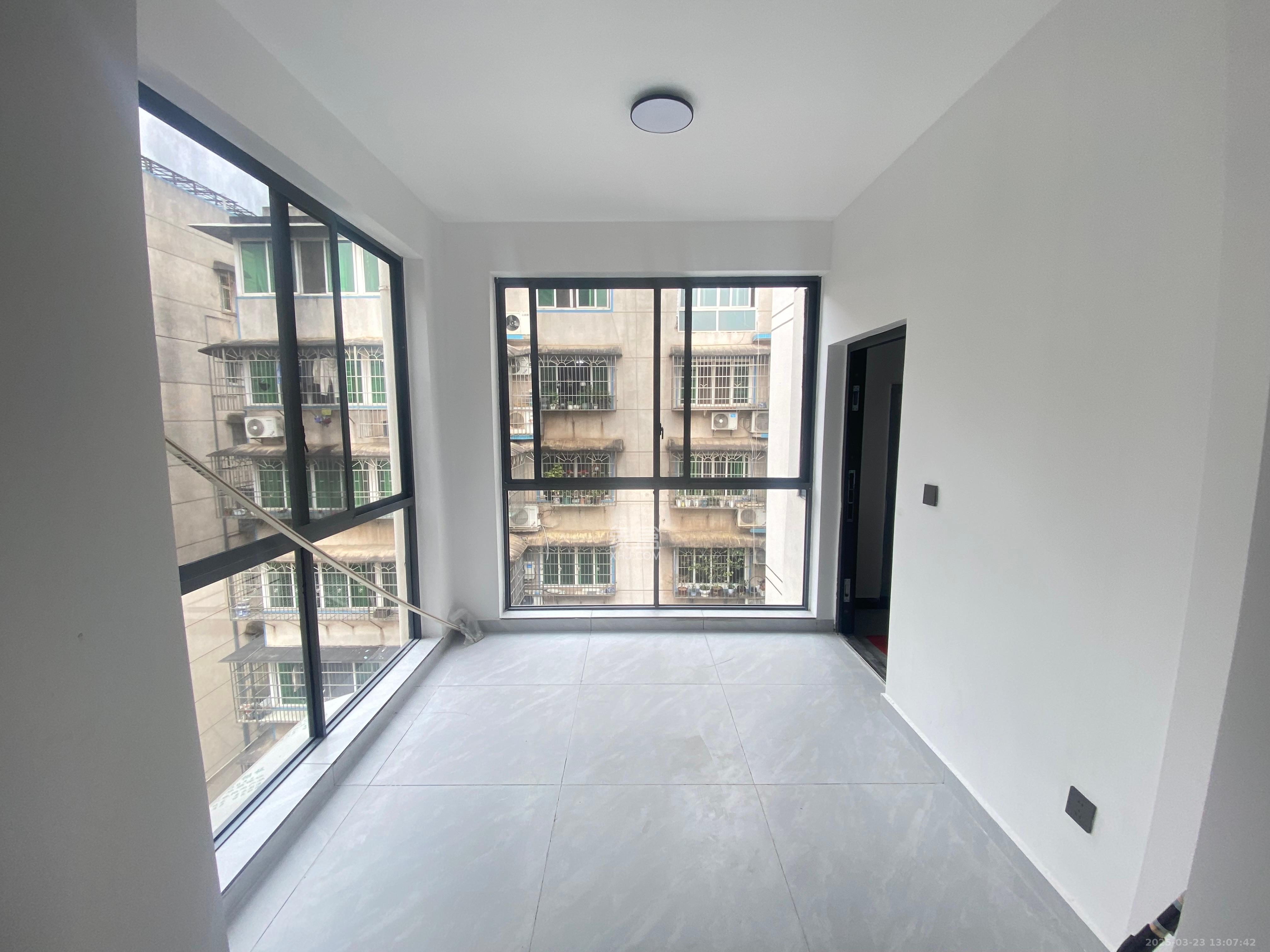 桔园小区1-8片  4室2厅1卫    2200.0元/月 桔园小区1-8片  4室2厅1卫    2200.0元/月室内图