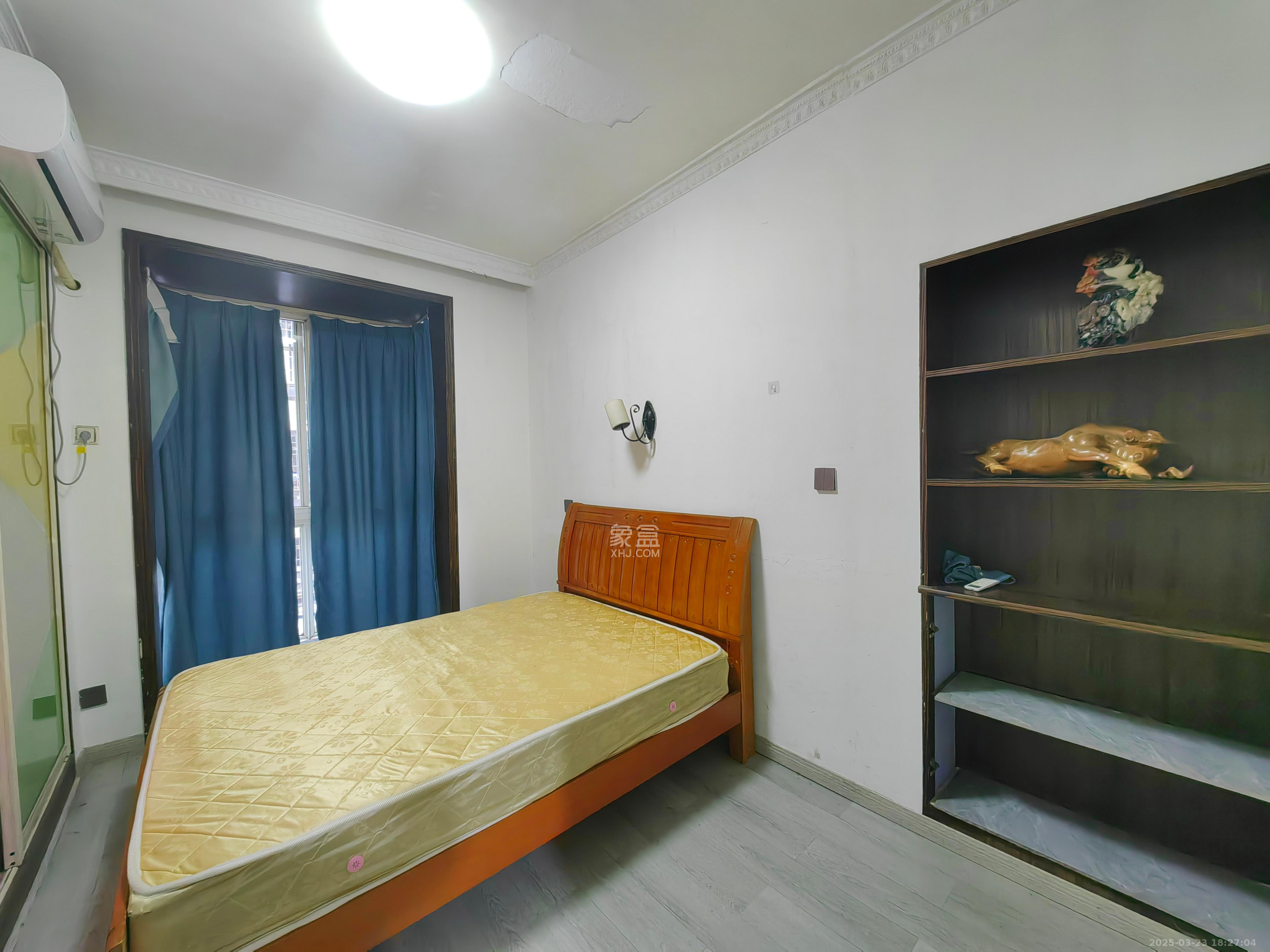 高桥粮油市场（高桥一号小区）  3室1厅1卫    1900.0元/月室内图