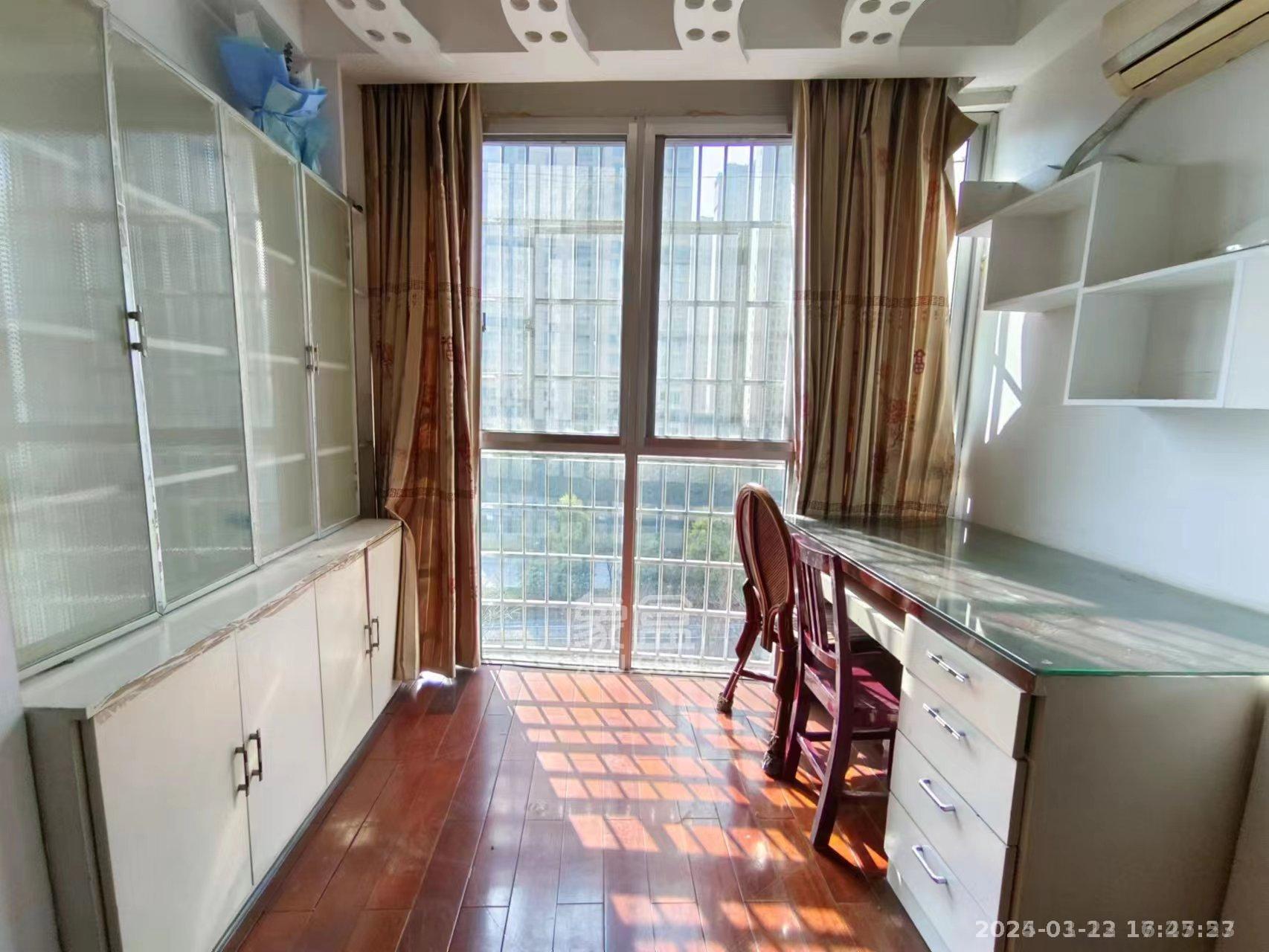 珠江丽园 3室2厅2卫 1800.0元/月 珠江丽园 3室2厅2卫 1800.0元/月小区图