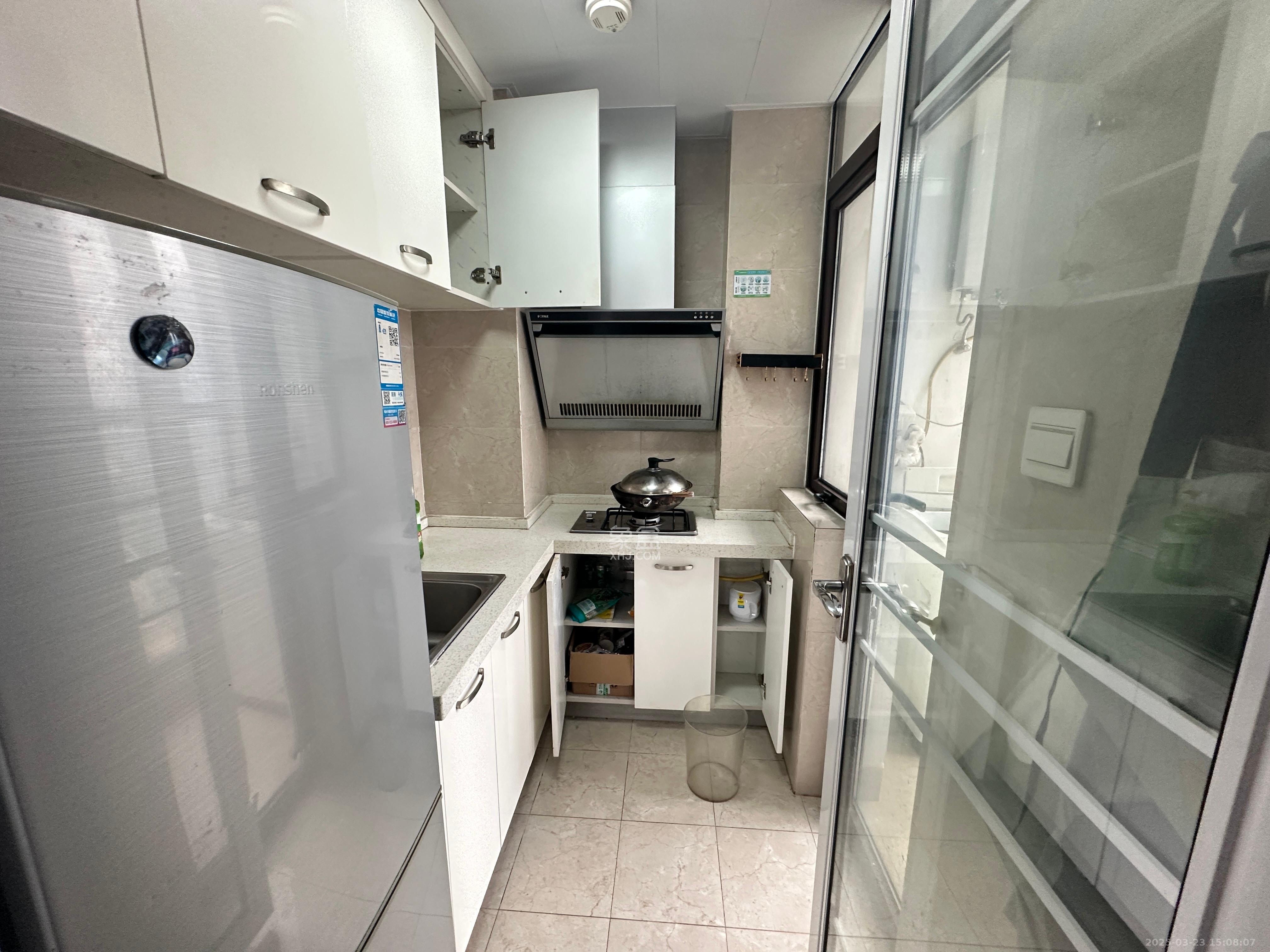 中建信和城 1室1厅1卫 2100.0元/月 中建信和城 1室1厅1卫 2100.0元/月室内图