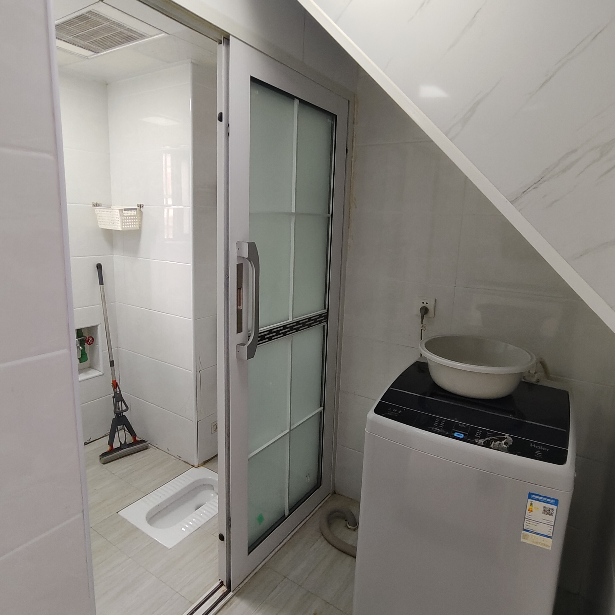 桃花缘 2室1厅1卫 1380.0元/月 桃花缘 2室1厅1卫 1380.0元/月室内图