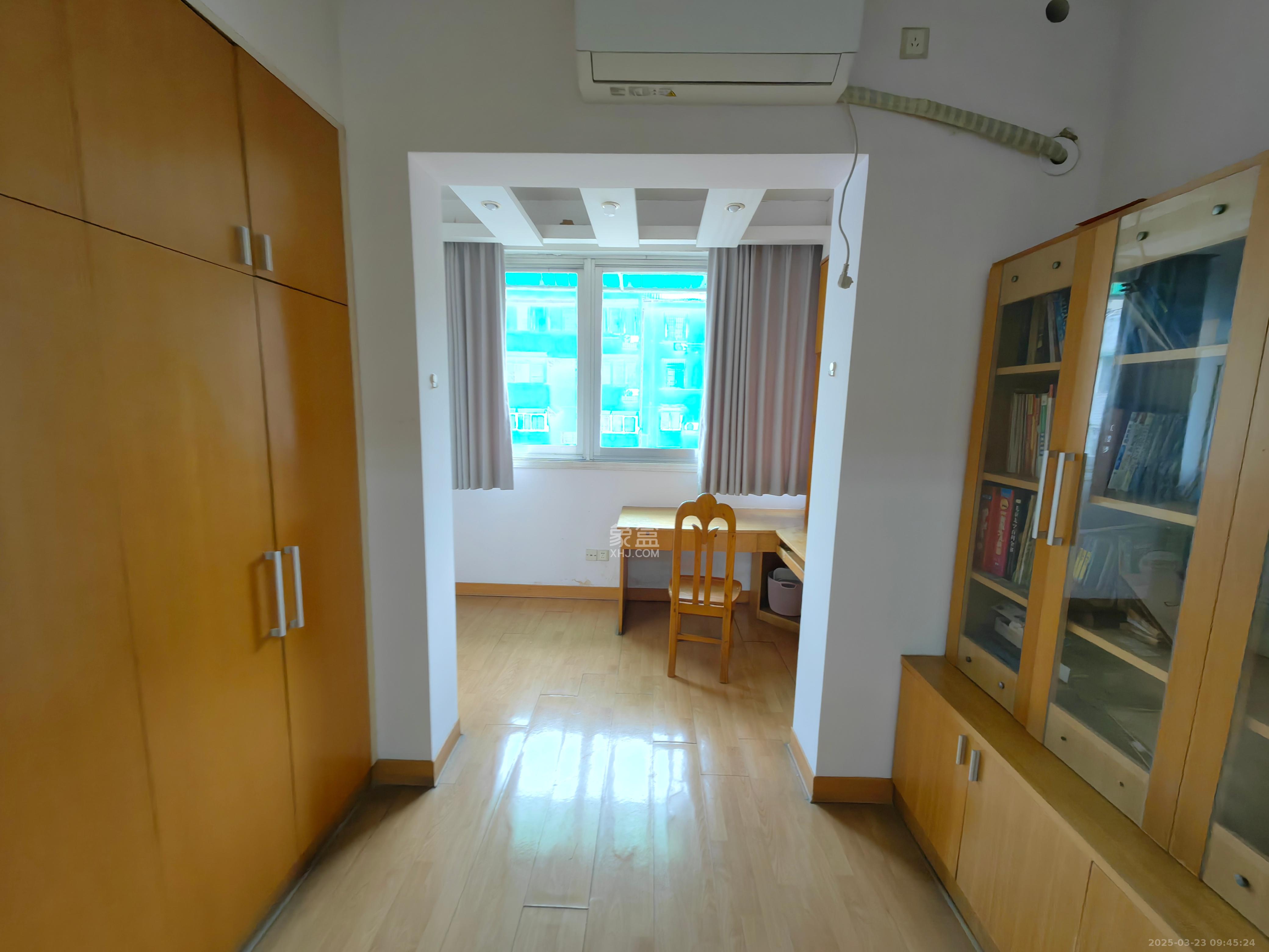 财信宿舍  2室1厅1卫   2200.00元/月室内图
