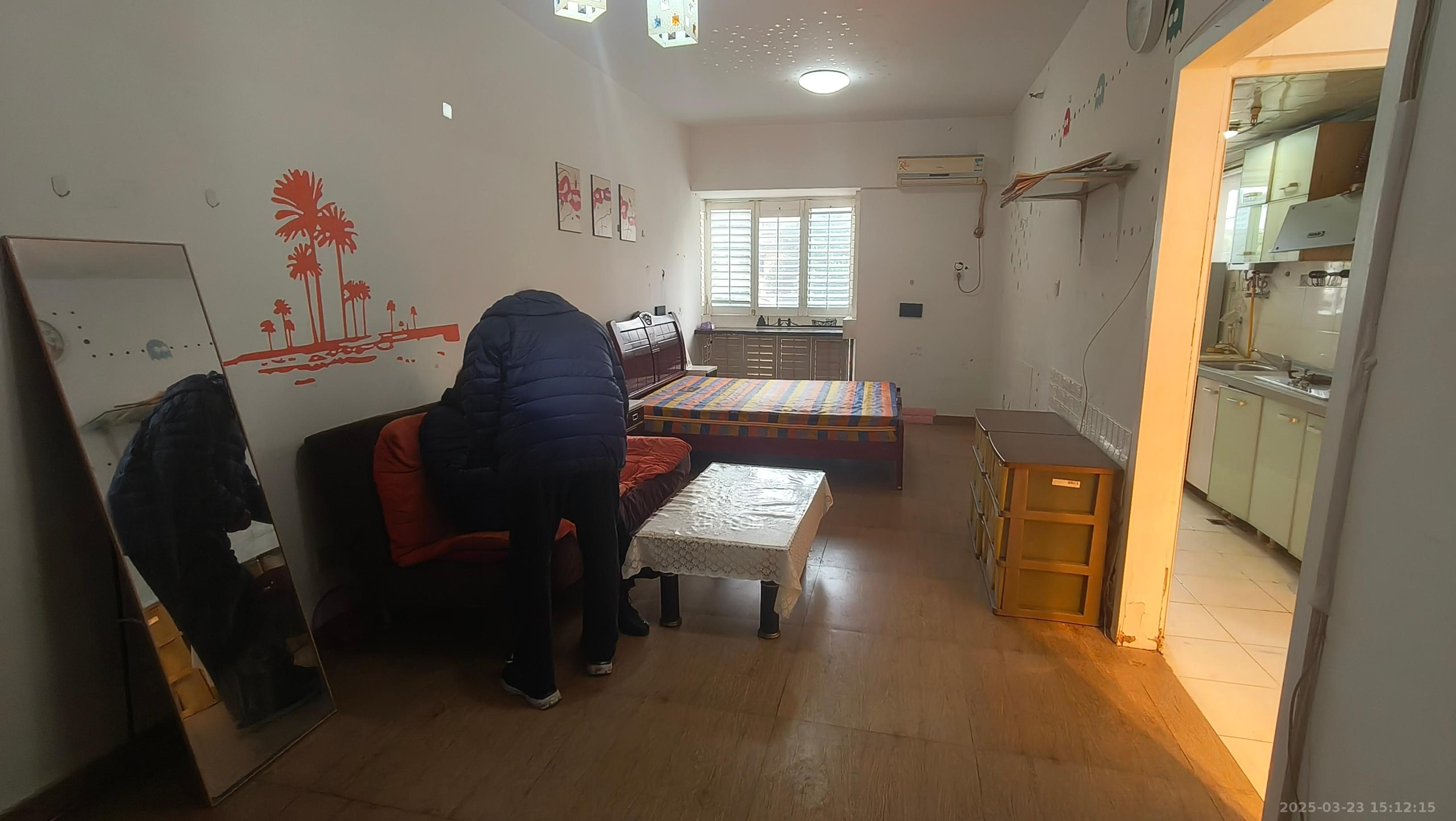 中远公馆 1室1厅1卫 1600.0元/月 中远公馆 1室1厅1卫 1600.0元/月室内图