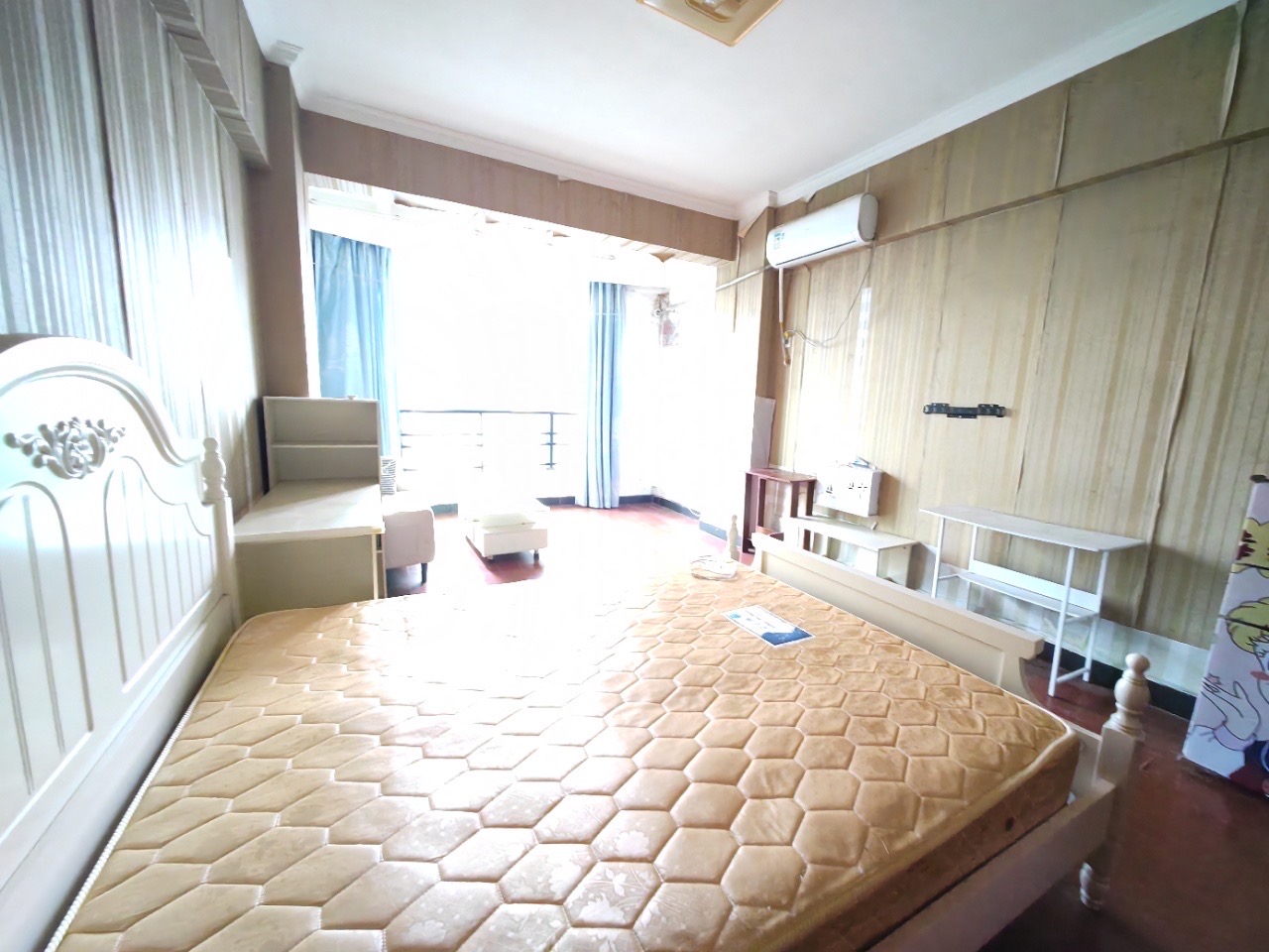 西湖商业广场 1室1厅1卫 48.8万 西湖商业广场 1室1厅1卫 48.8万客厅