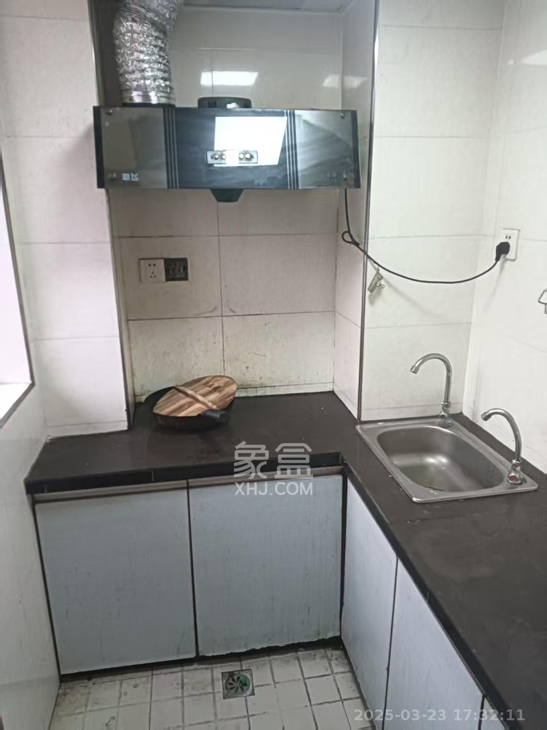 御景龙城  1室1厅1卫   1200.00元/月室内图