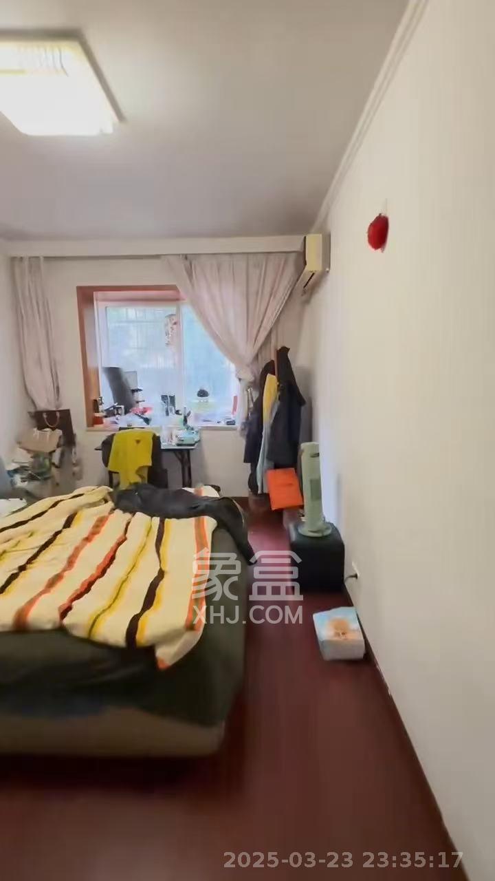 鑫邮小区  1室2厅1卫    2600.0元/月室内图