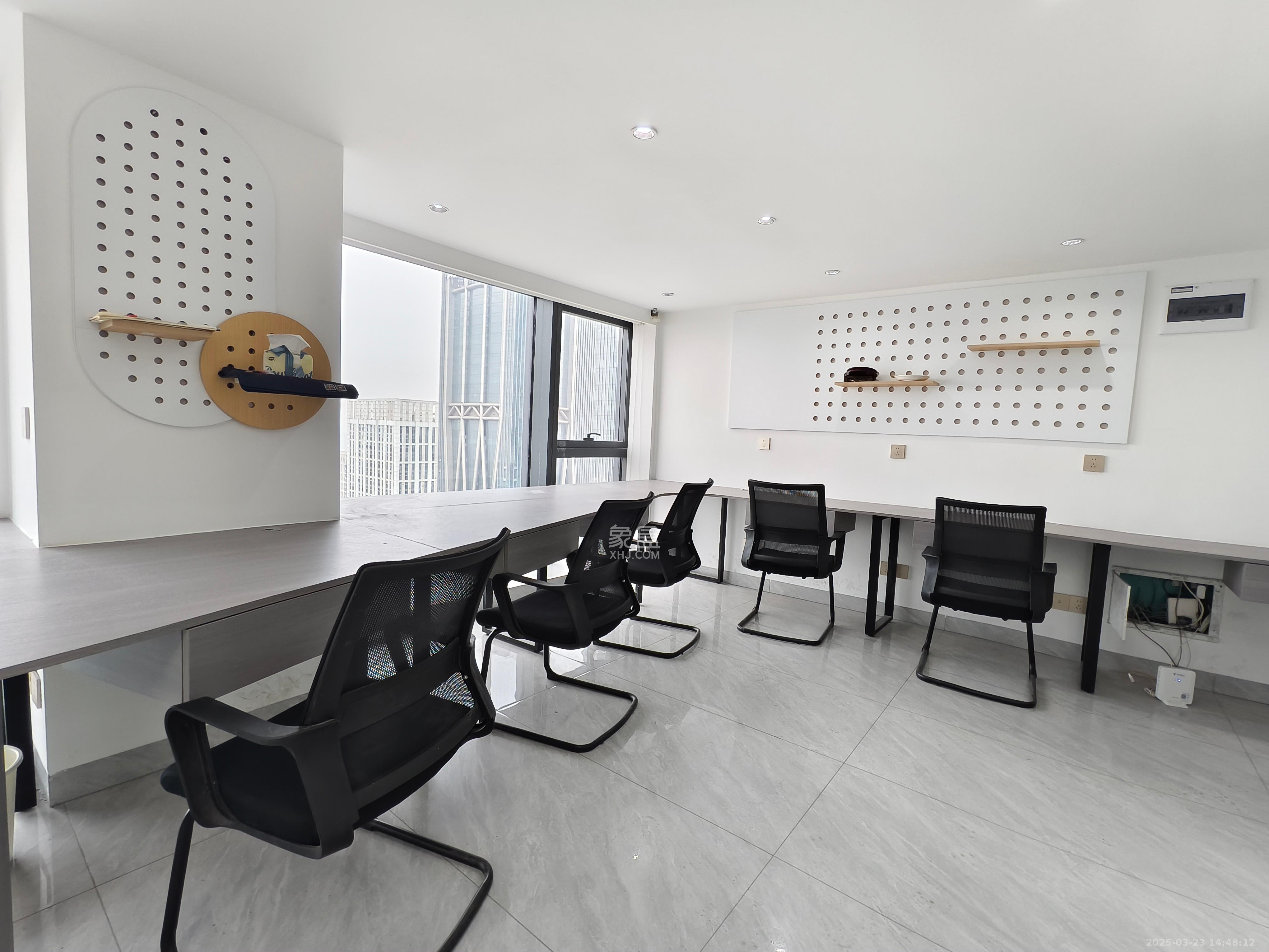 卓越中寰   39.76㎡      6500.0元/月室内图