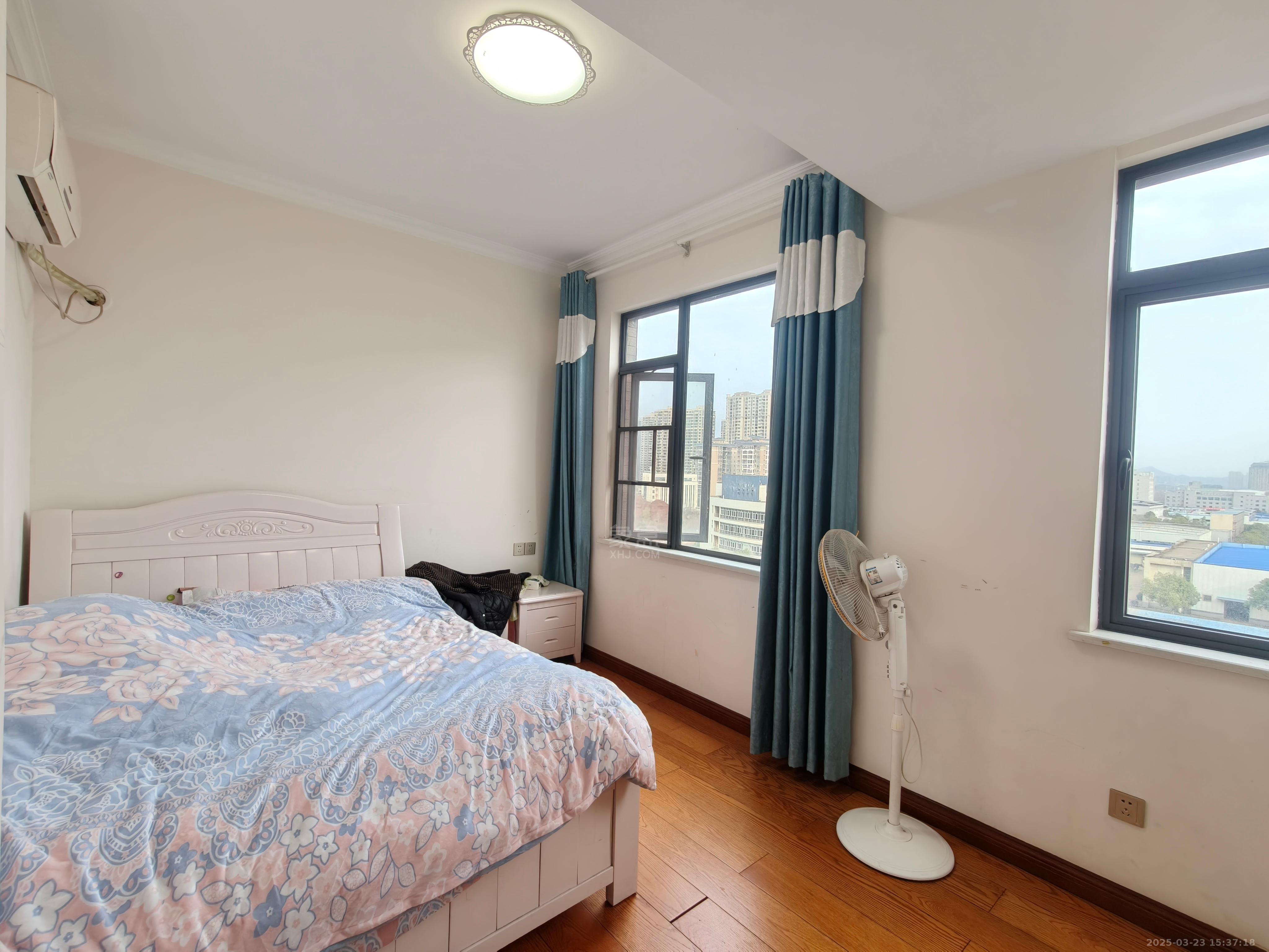 湘银星城 3室2厅2卫 2100.0元/月 湘银星城 3室2厅2卫 2100.0元/月室内图