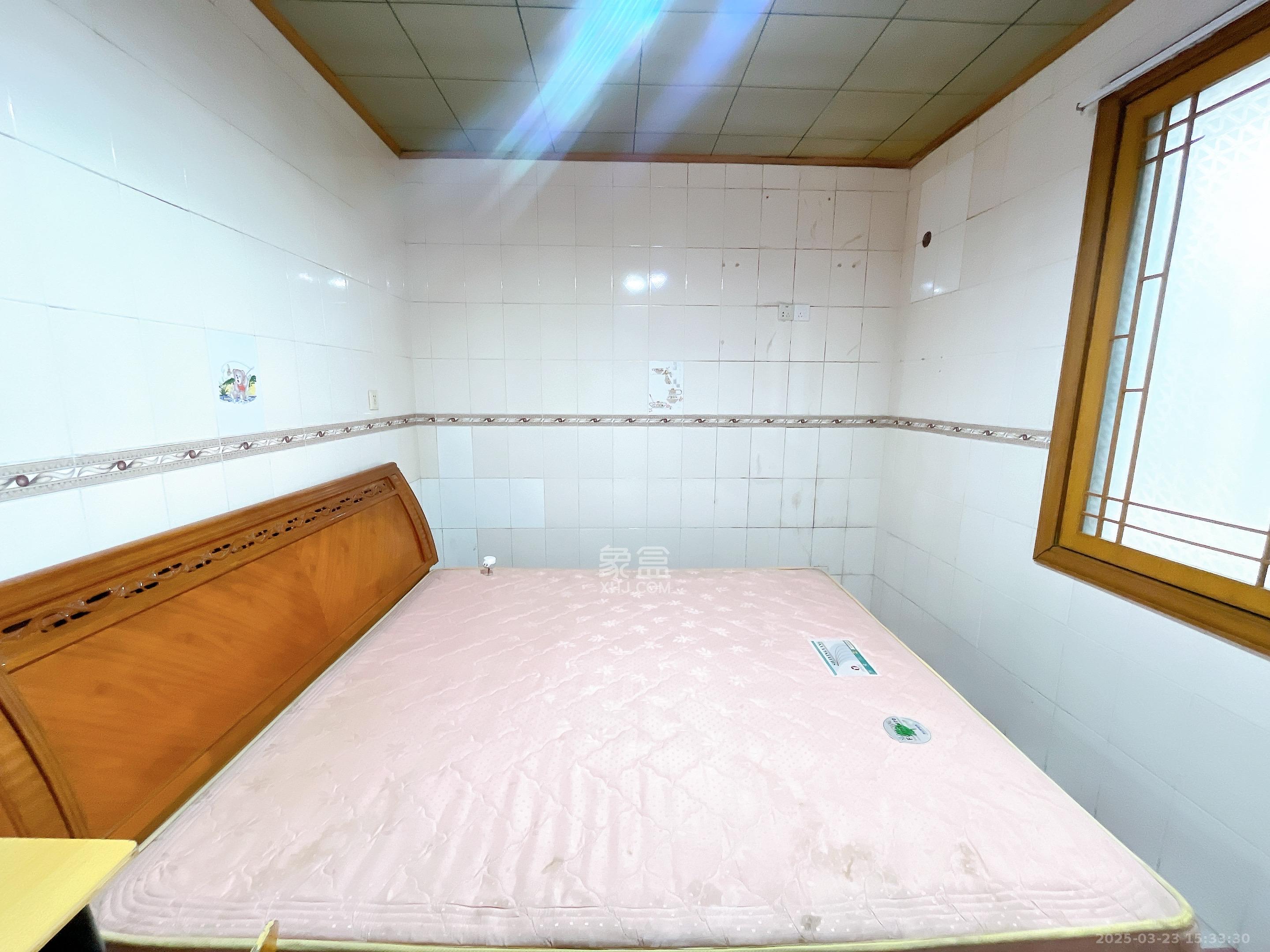 展览馆科协宿舍 4室2厅2卫 2400.0元/月 展览馆科协宿舍 4室2厅2卫 2400.0元/月室内图