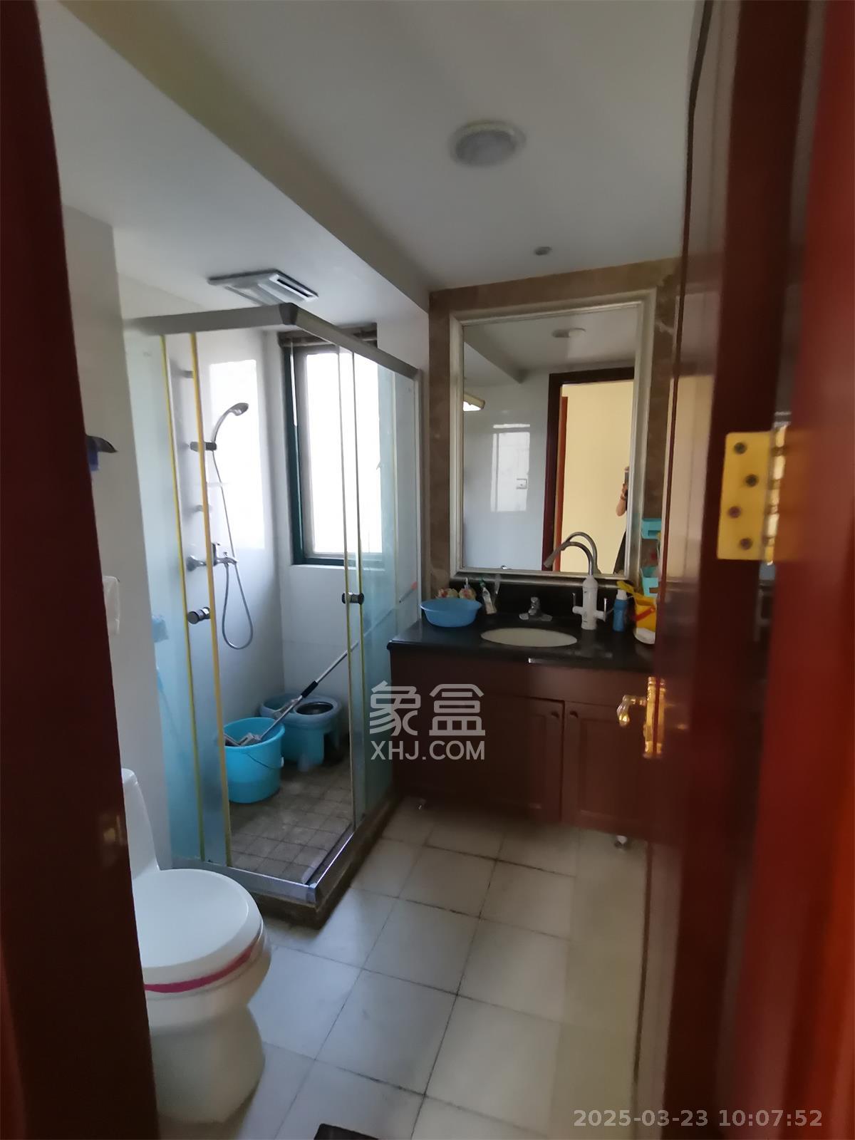 恒大城 4室2厅1卫 3000.0元/月 恒大城 4室2厅1卫 3000.0元/月室内图