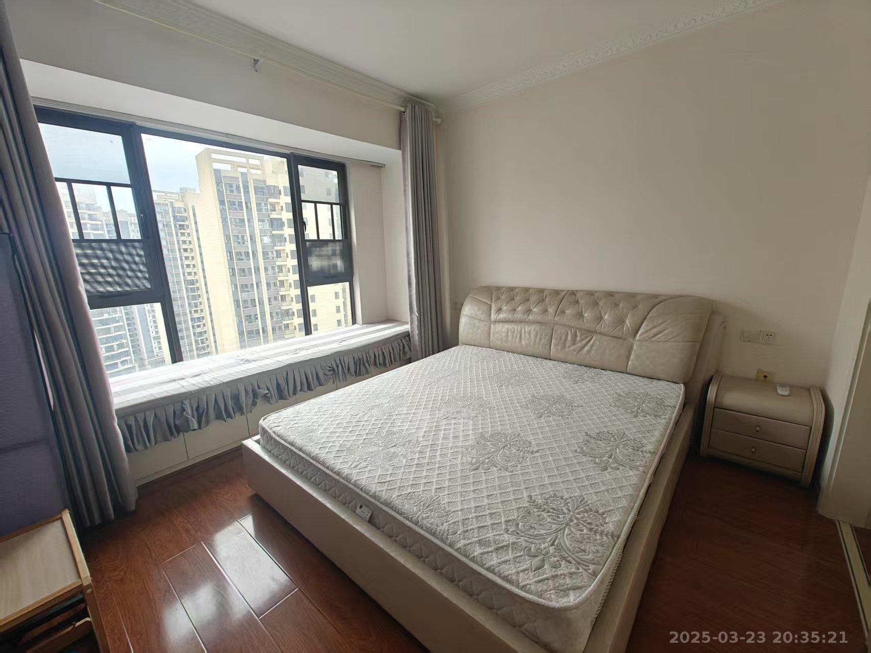 佳兆业金域天下二期 3室2厅2卫 2000.0元/月 佳兆业金域天下二期 3室2厅2卫 2000.0元/月室内图