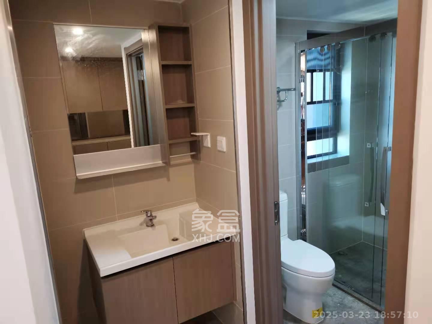 万科金域蓝湾 4室2厅2卫 4000.0元/月 万科金域蓝湾 4室2厅2卫 4000.0元/月室内图