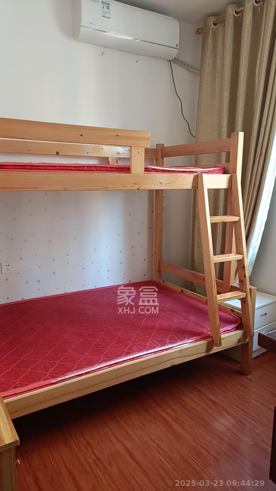 雨花公馆(紫苔名苑) 4室2厅1卫 2600.0元/月 雨花公馆(紫苔名苑) 4室2厅1卫 2600.0元/月室内图