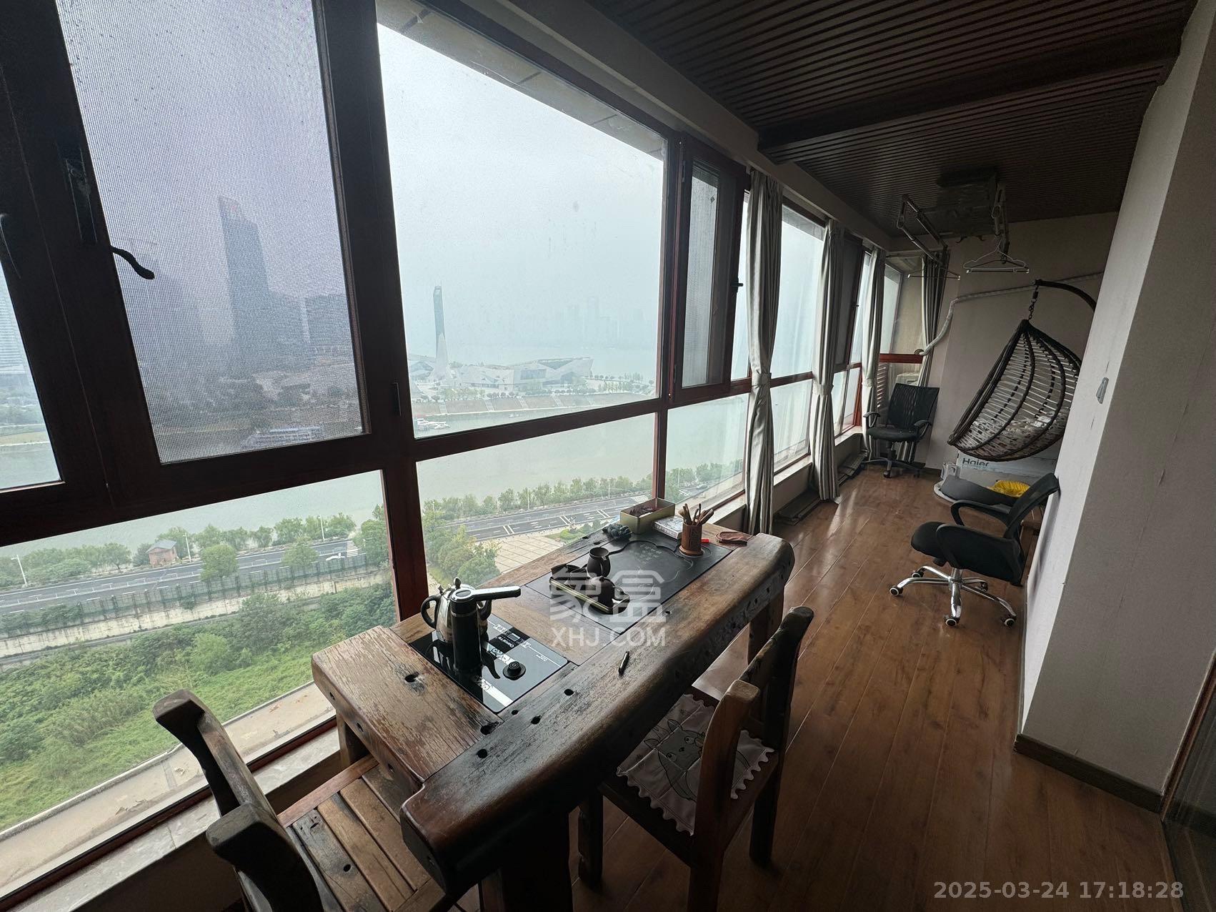 恒大御景半岛湘江苑(恒大御景半岛一期) 3室2厅3卫 4800.0元/月 恒大御景半岛湘江苑(恒大御景半岛一期) 3室2厅3卫 4800.0元/月室内图