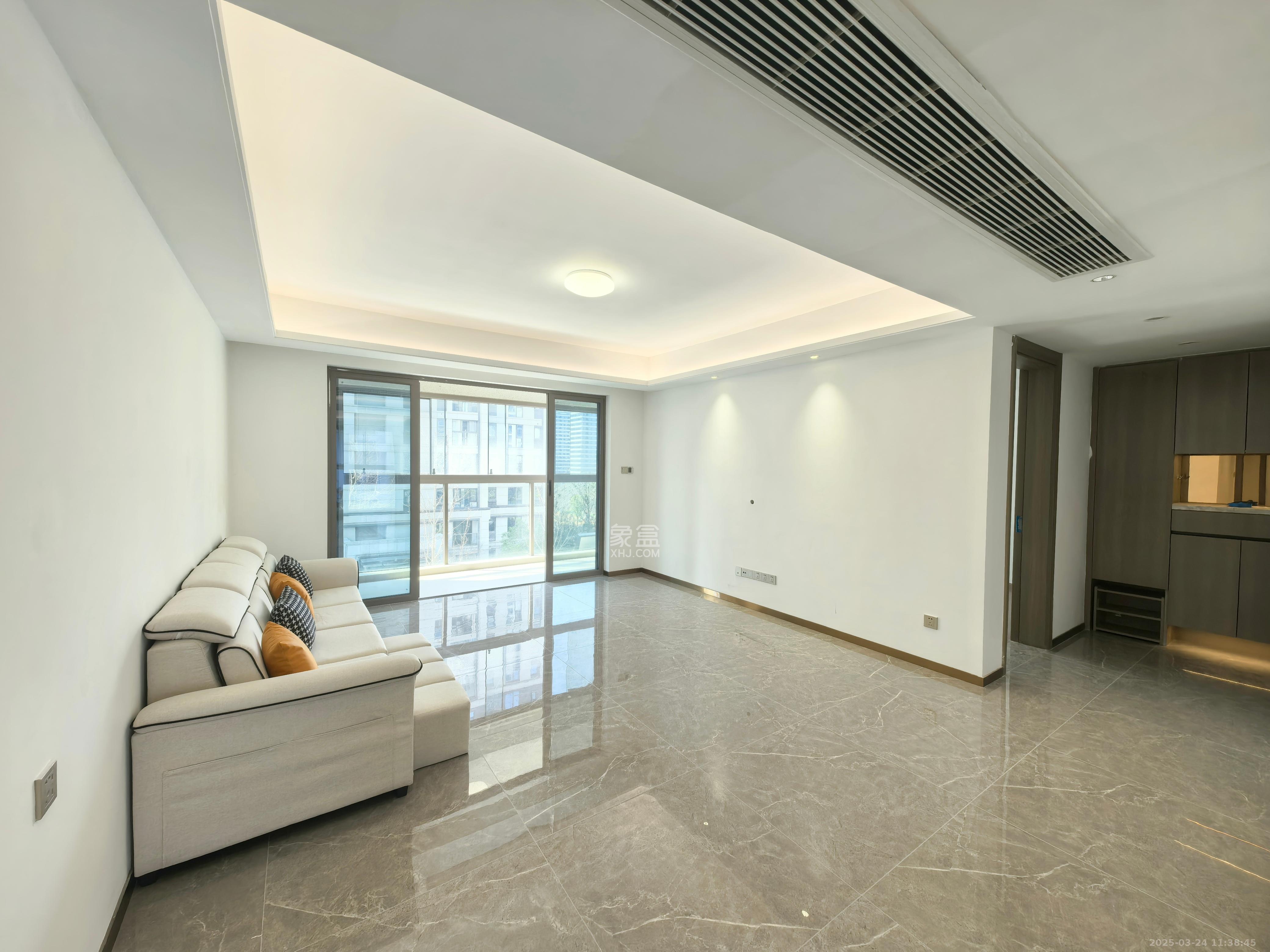 阳光城翡丽云邸  4室2厅2卫    2800.0元/月 阳光城翡丽云邸  4室2厅2卫    2800.0元/月室内图