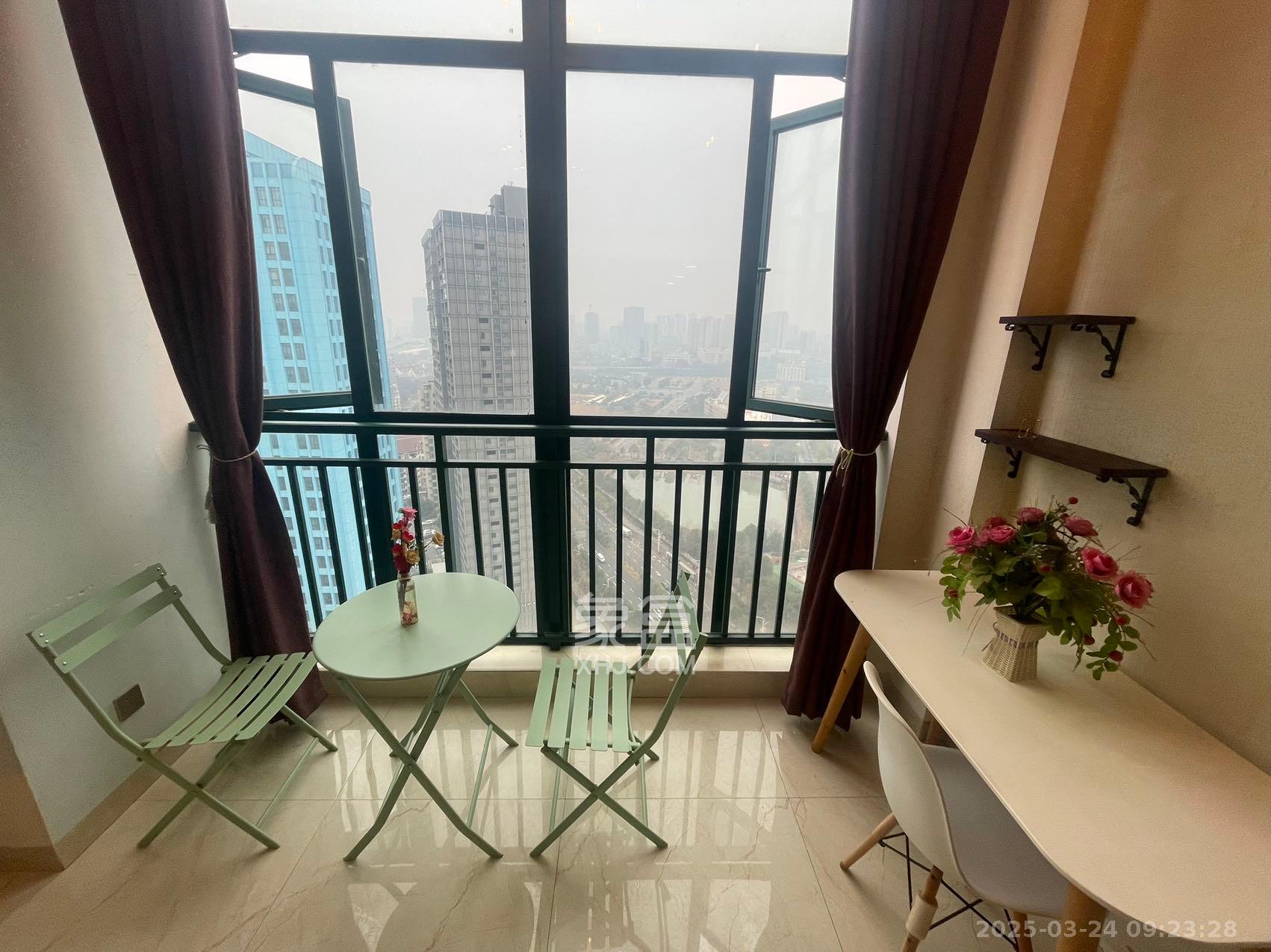 洋湖时代  1室1厅1卫    1700.0元/月 洋湖时代  1室1厅1卫    1700.0元/月室内图