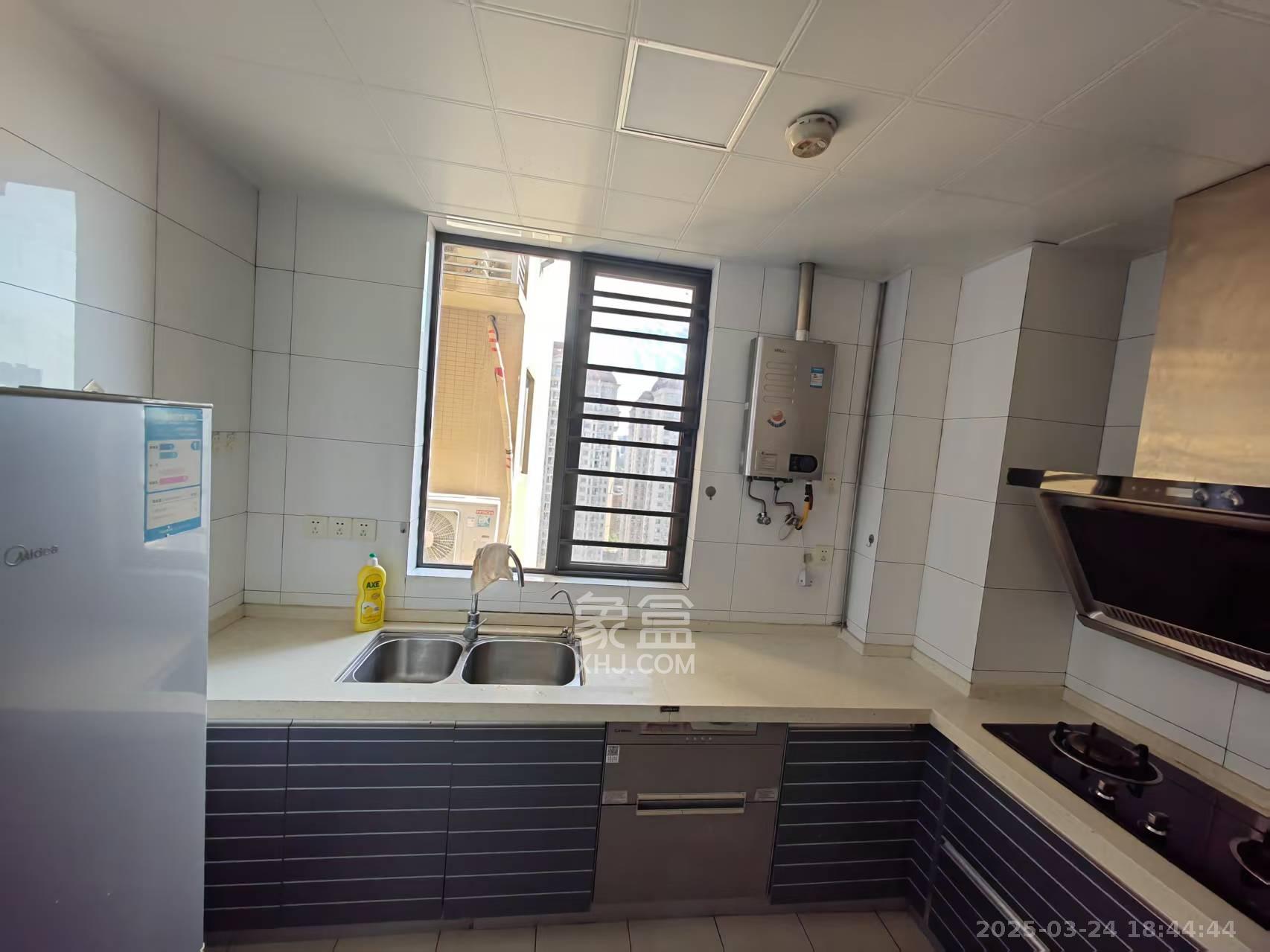 万博汇 3室2厅1卫 3500.0元/月 万博汇 3室2厅1卫 3500.0元/月室内图