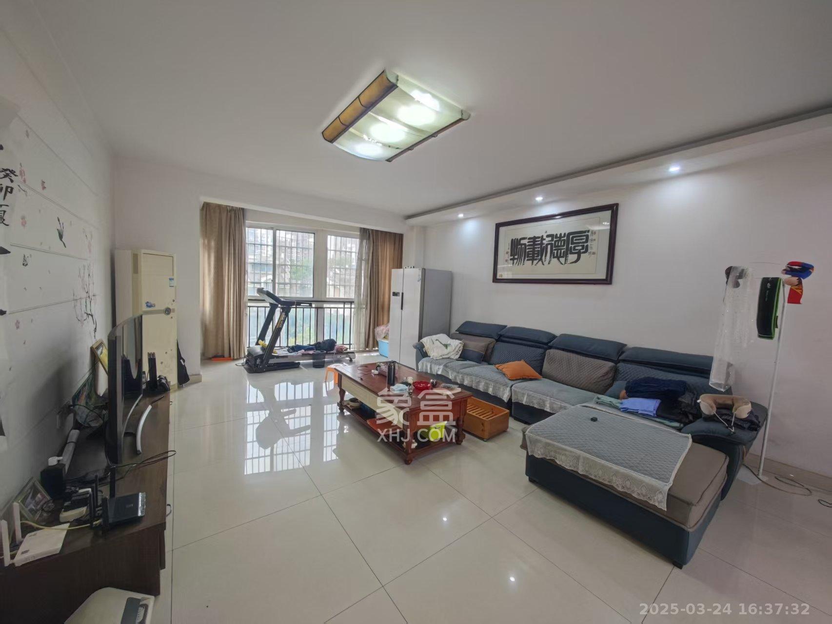 幸福洋房 4室2厅2卫 2100.0元/月 幸福洋房 4室2厅2卫 2100.0元/月室内图