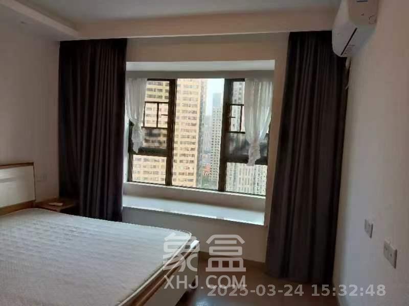 龙湖铂金中心（龙湖春江郦城）  3室2厅2卫   5200.00元/月室内图
