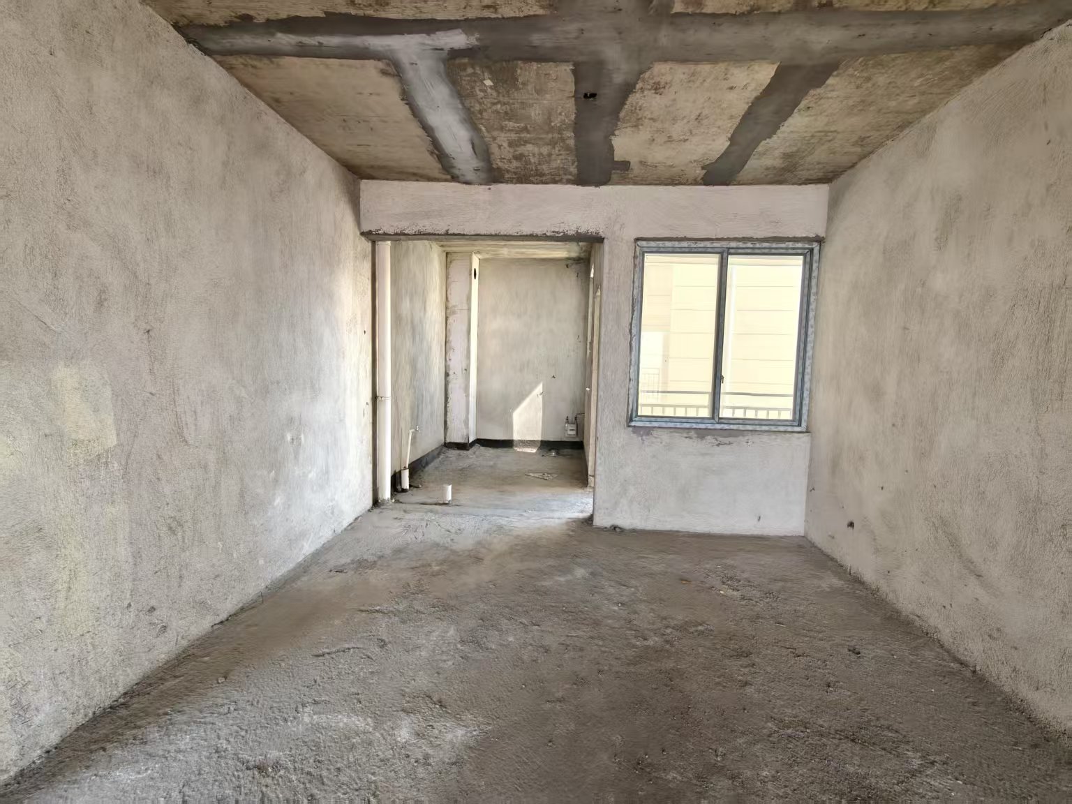 吉泰丽园 4室2厅2卫 85.0万 吉泰丽园 4室2厅2卫 85.0万客厅