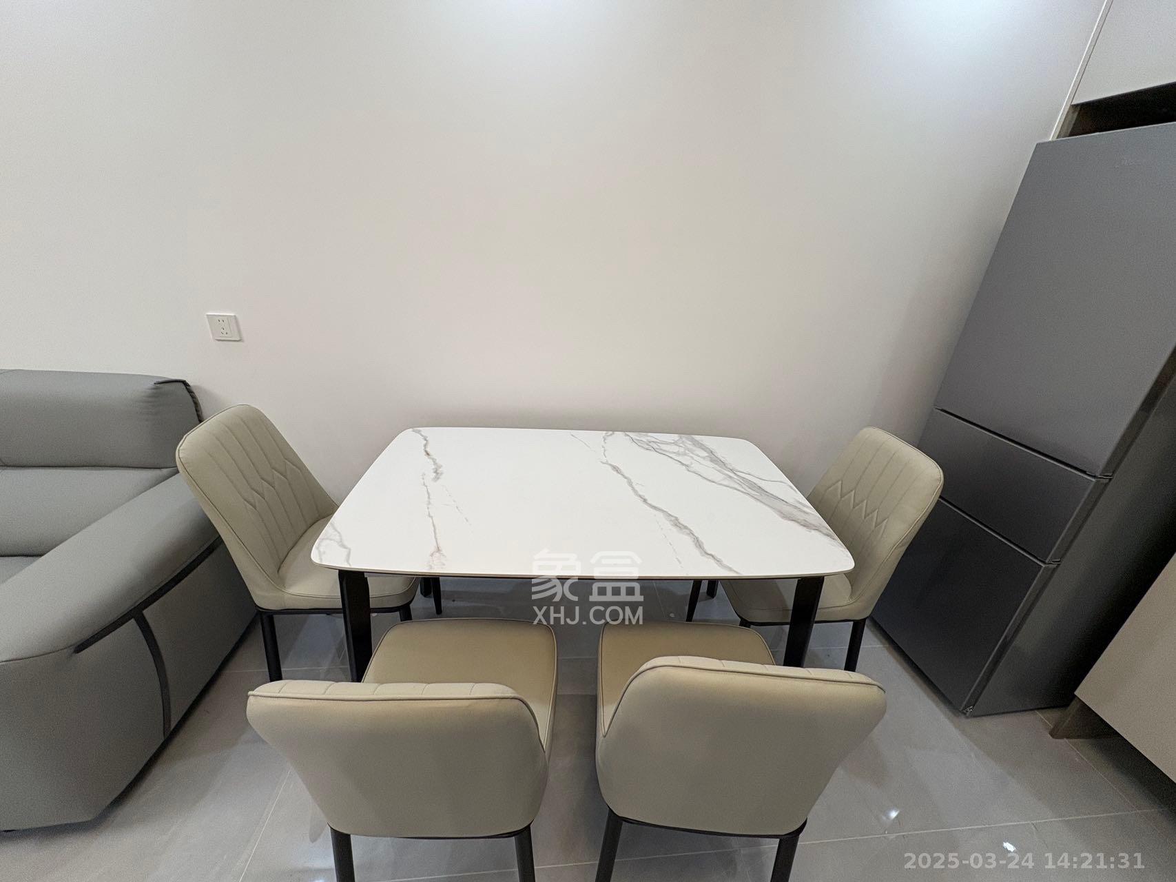 嘉雨兴园 2室1厅1卫 2800.0元/月 嘉雨兴园 2室1厅1卫 2800.0元/月室内图