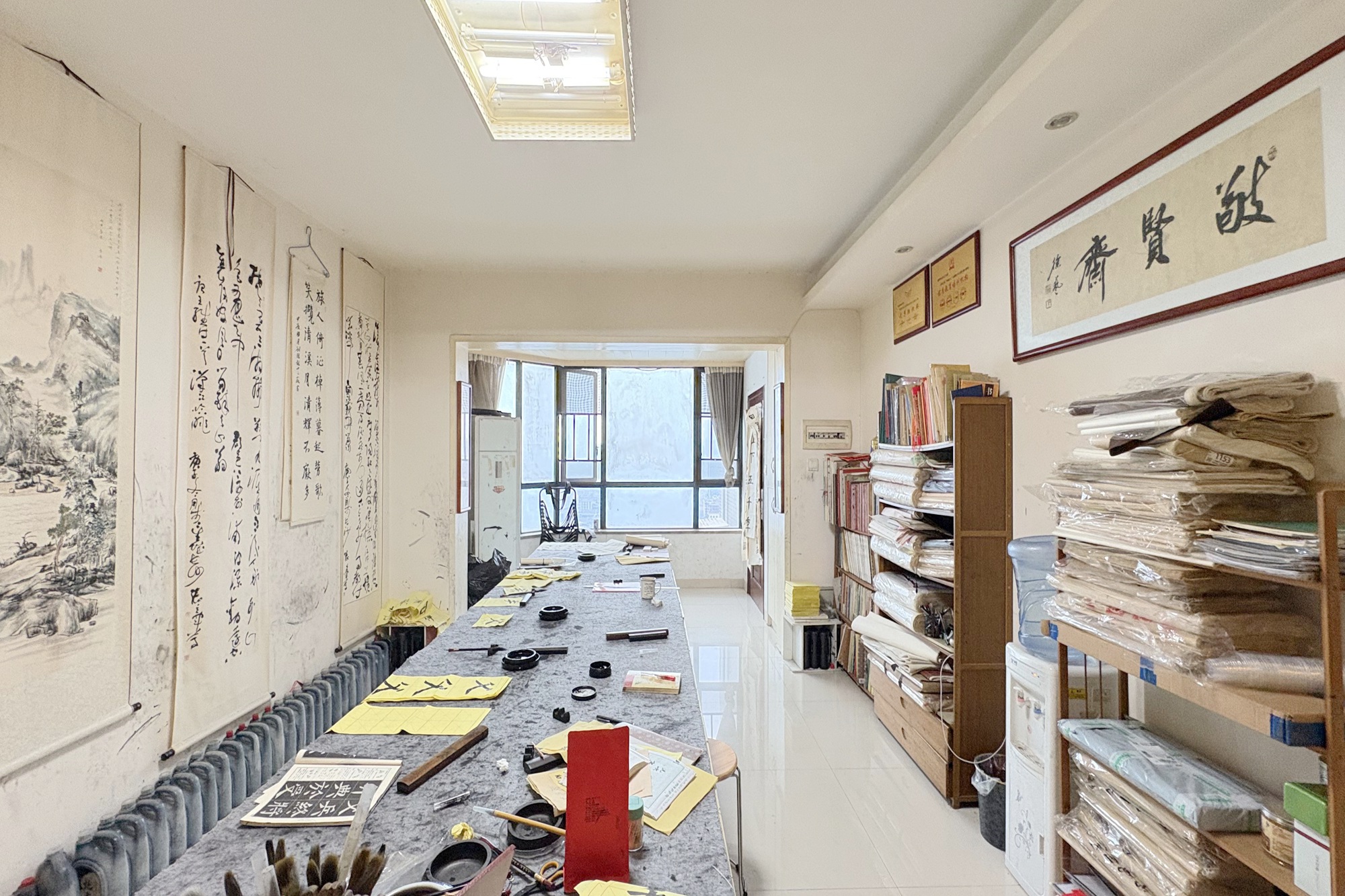 五一大道202(中环壹世界)  2室2厅1卫    98.0万 五一大道202(中环壹世界)  2室2厅1卫    98.0万客厅