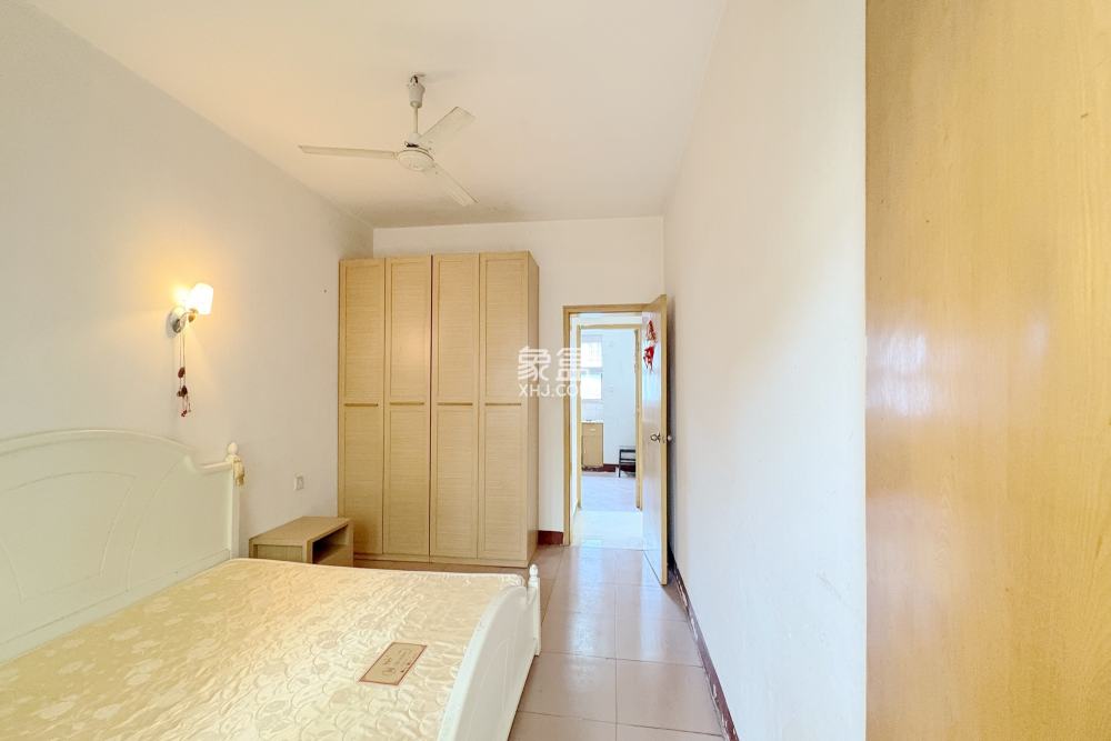 文藝新村  1室1廳1衛(wèi)   32.00萬(wàn)